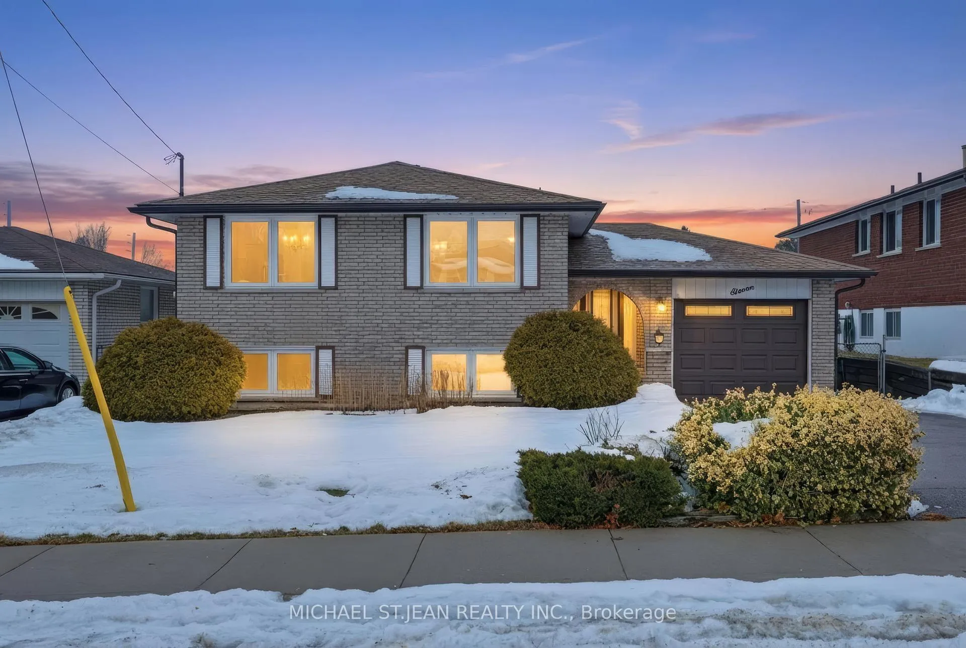 Photo 1 of 11 Glenmurray Court, Hamilton, Red Hill — HOMEH