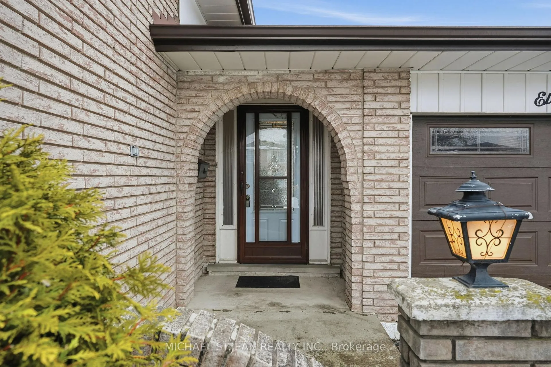 Photo 4 of 11 Glenmurray Court, Hamilton, Red Hill — HOMEH