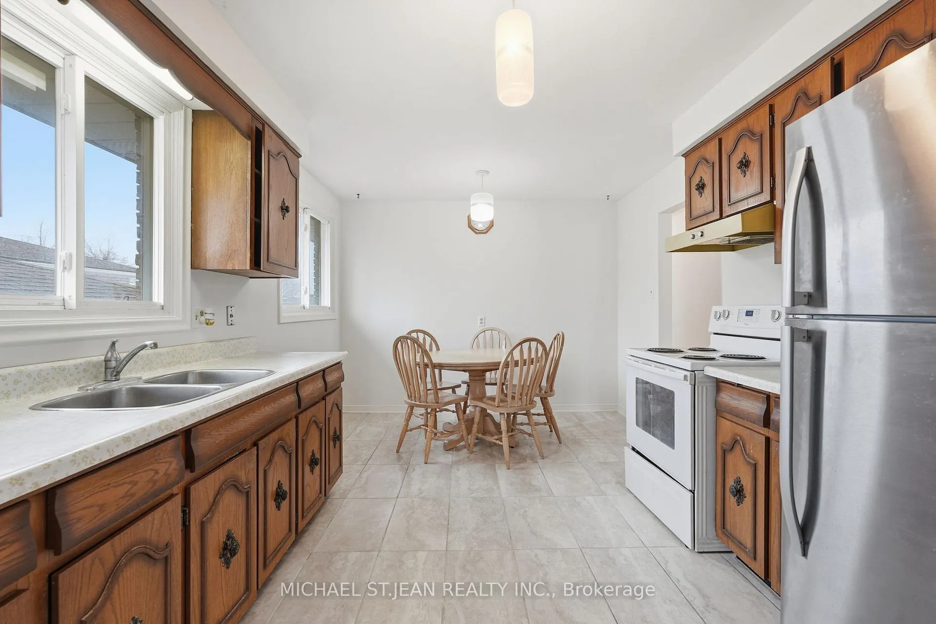 Photo 11 of 11 Glenmurray Court, Hamilton, Red Hill — HOMEH