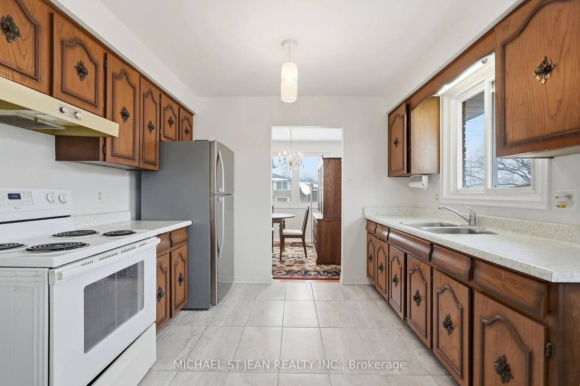 Photo 12 of 11 Glenmurray Court, Hamilton, Red Hill — HOMEH