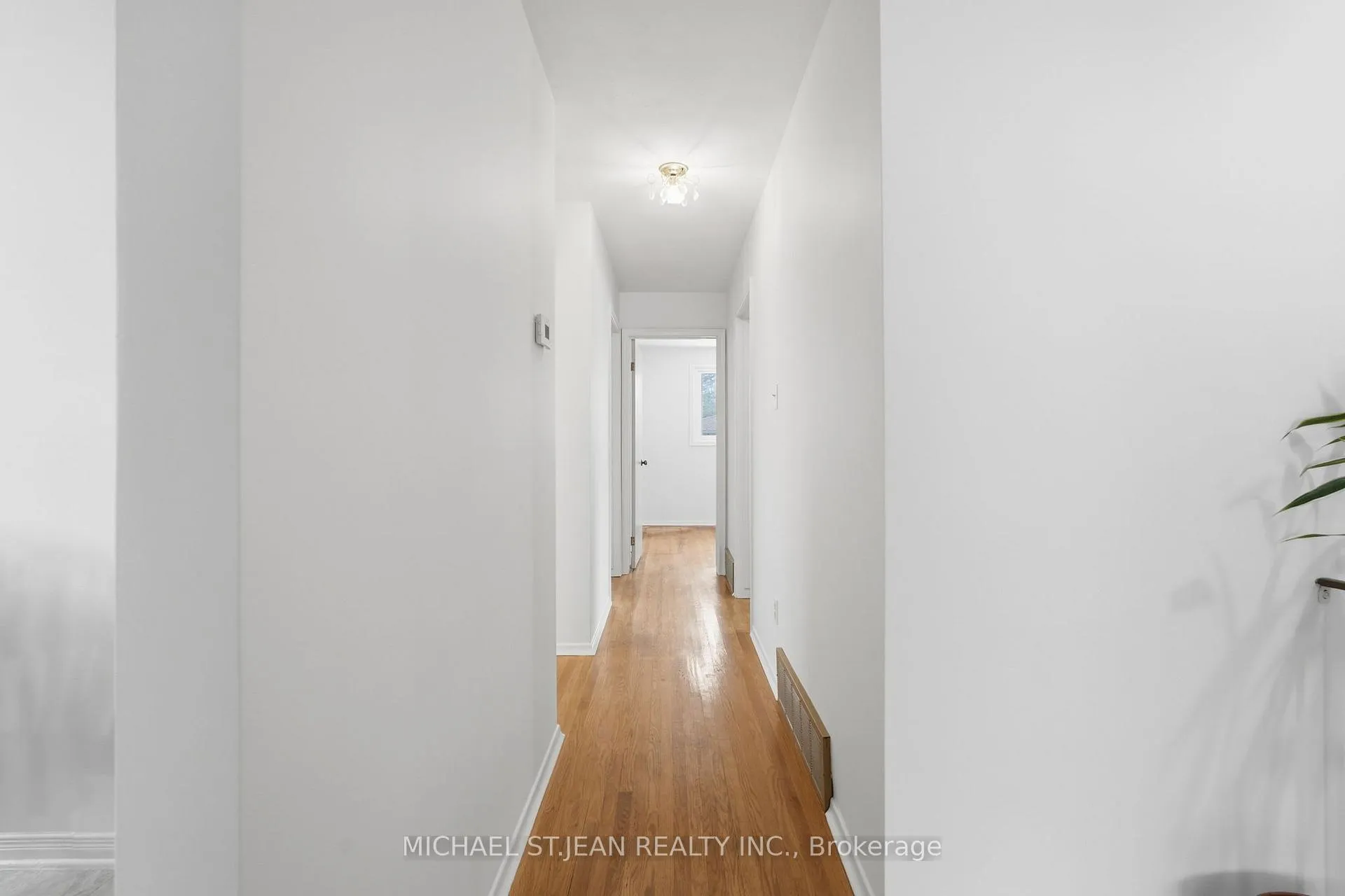 Photo 16 of 11 Glenmurray Court, Hamilton, Red Hill — HOMEH