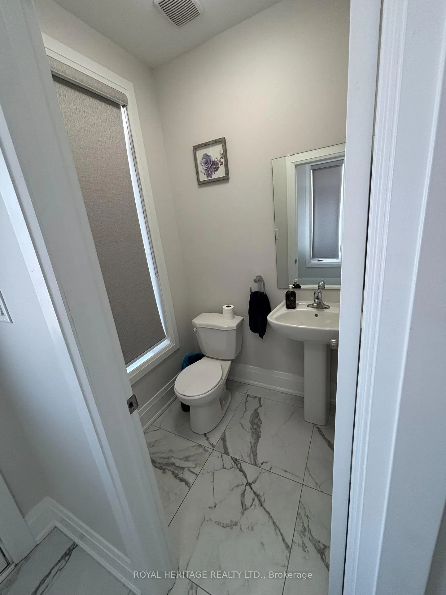 Photo 3 of 65 Conarty Crescent E, Whitby, Rural Whitby — HOMEH