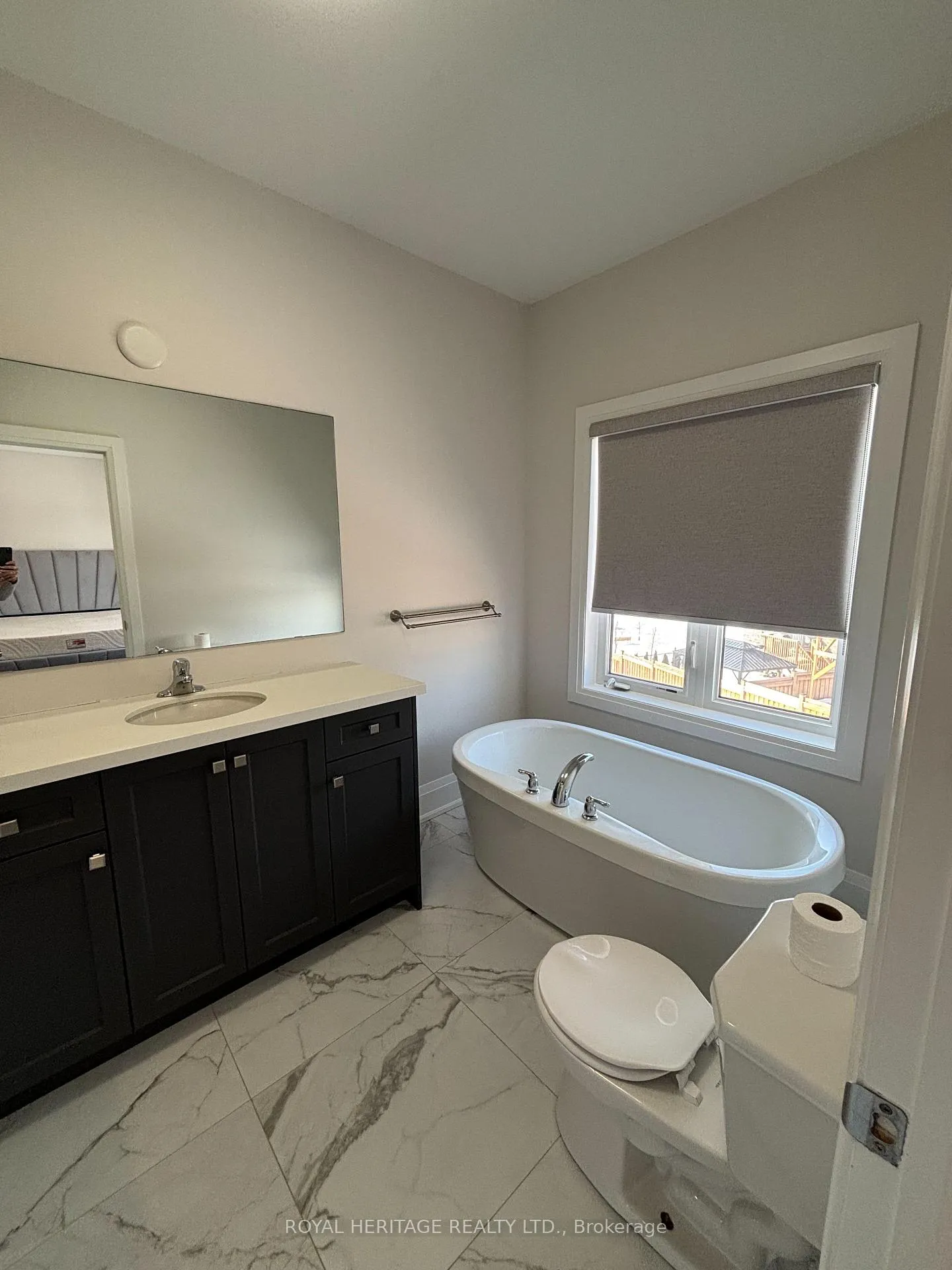 Photo 12 of 65 Conarty Crescent E, Whitby, Rural Whitby — HOMEH