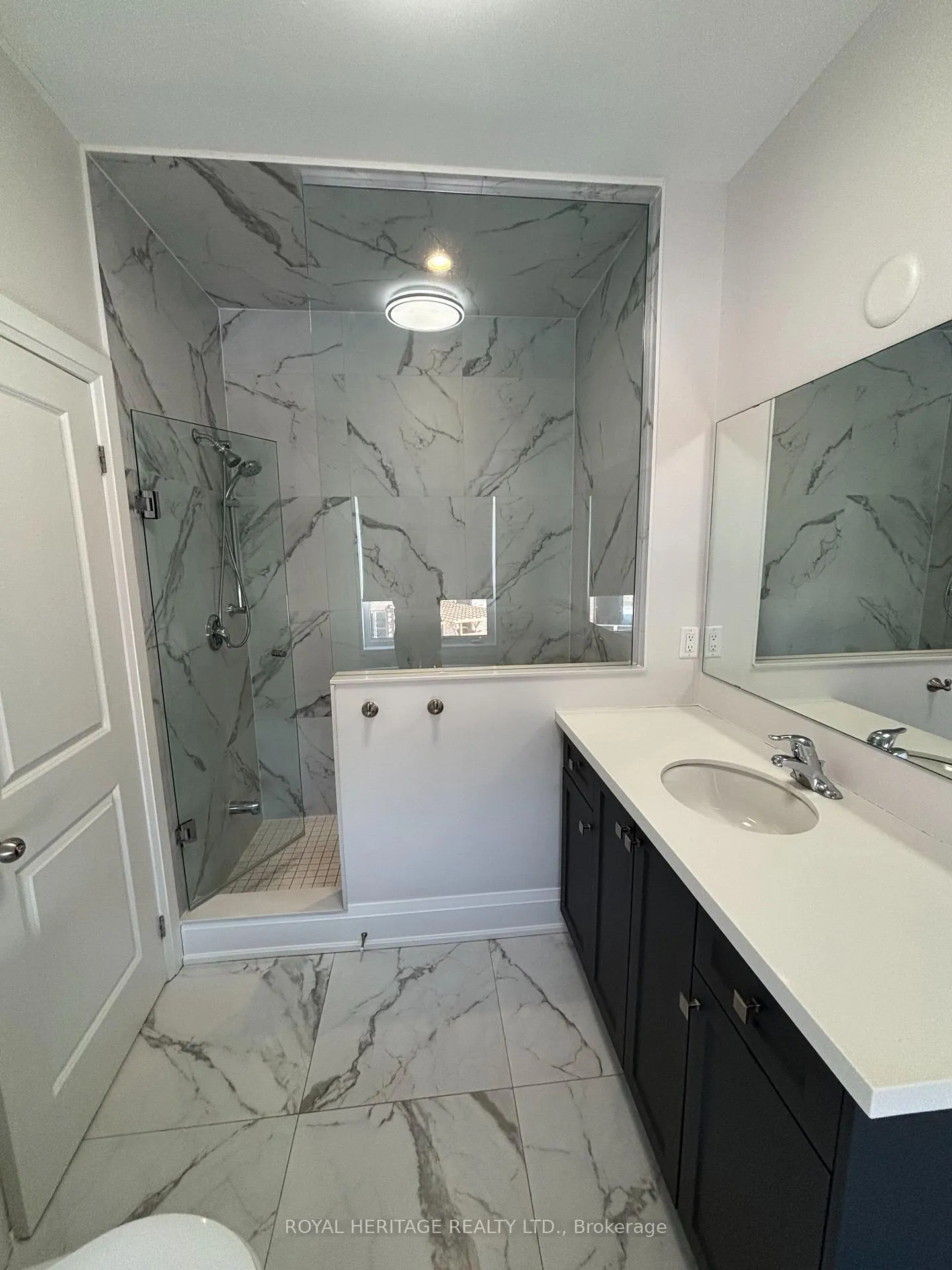 Photo 13 of 65 Conarty Crescent E, Whitby, Rural Whitby — HOMEH