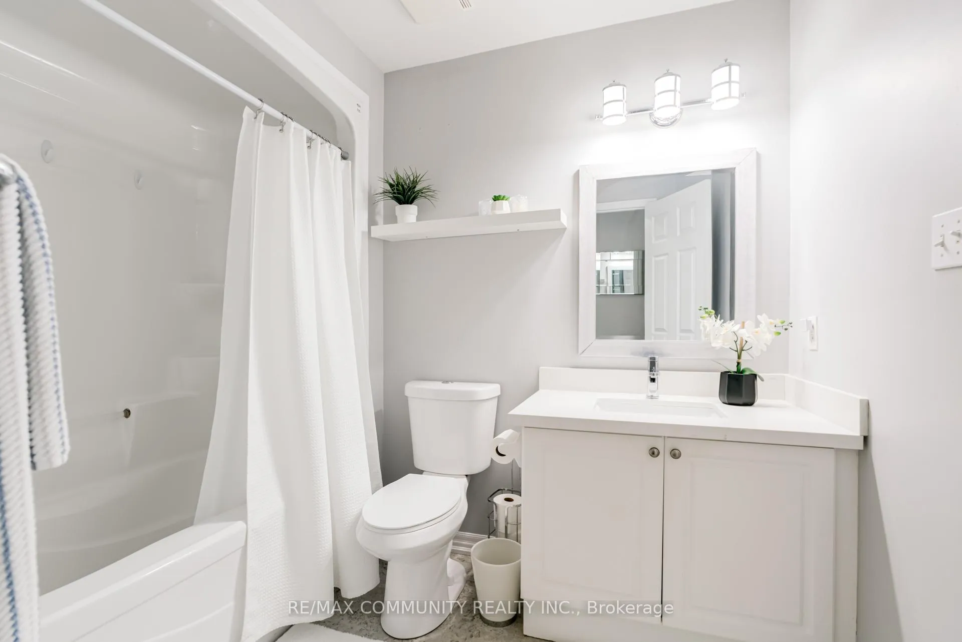 Photo 24 of 1115 Ormond Drive, Oshawa, Samac — HOMEH