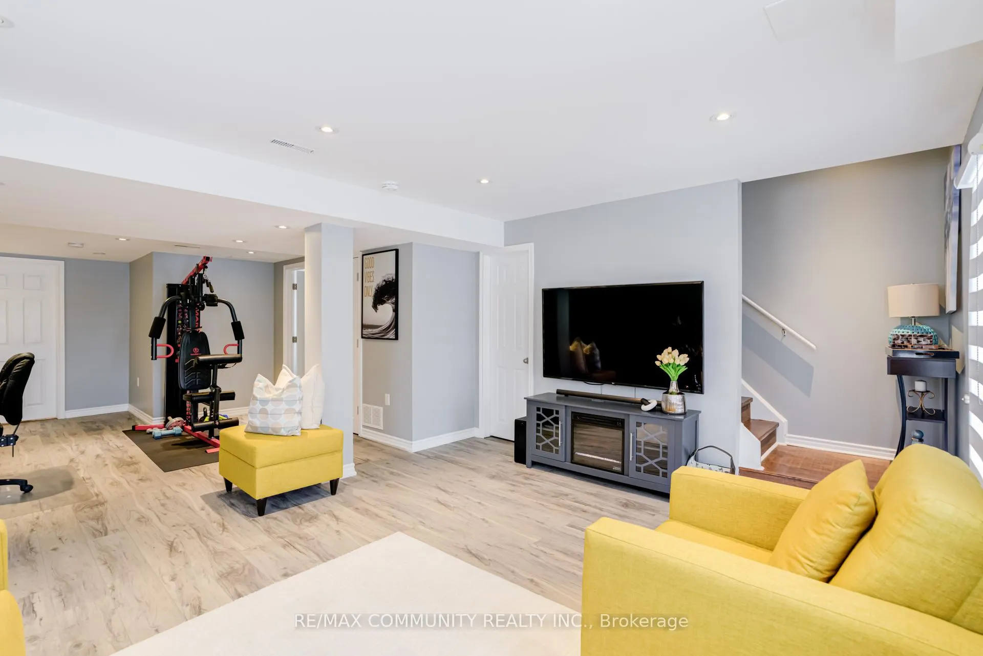 Photo 31 of 1115 Ormond Drive, Oshawa, Samac — HOMEH