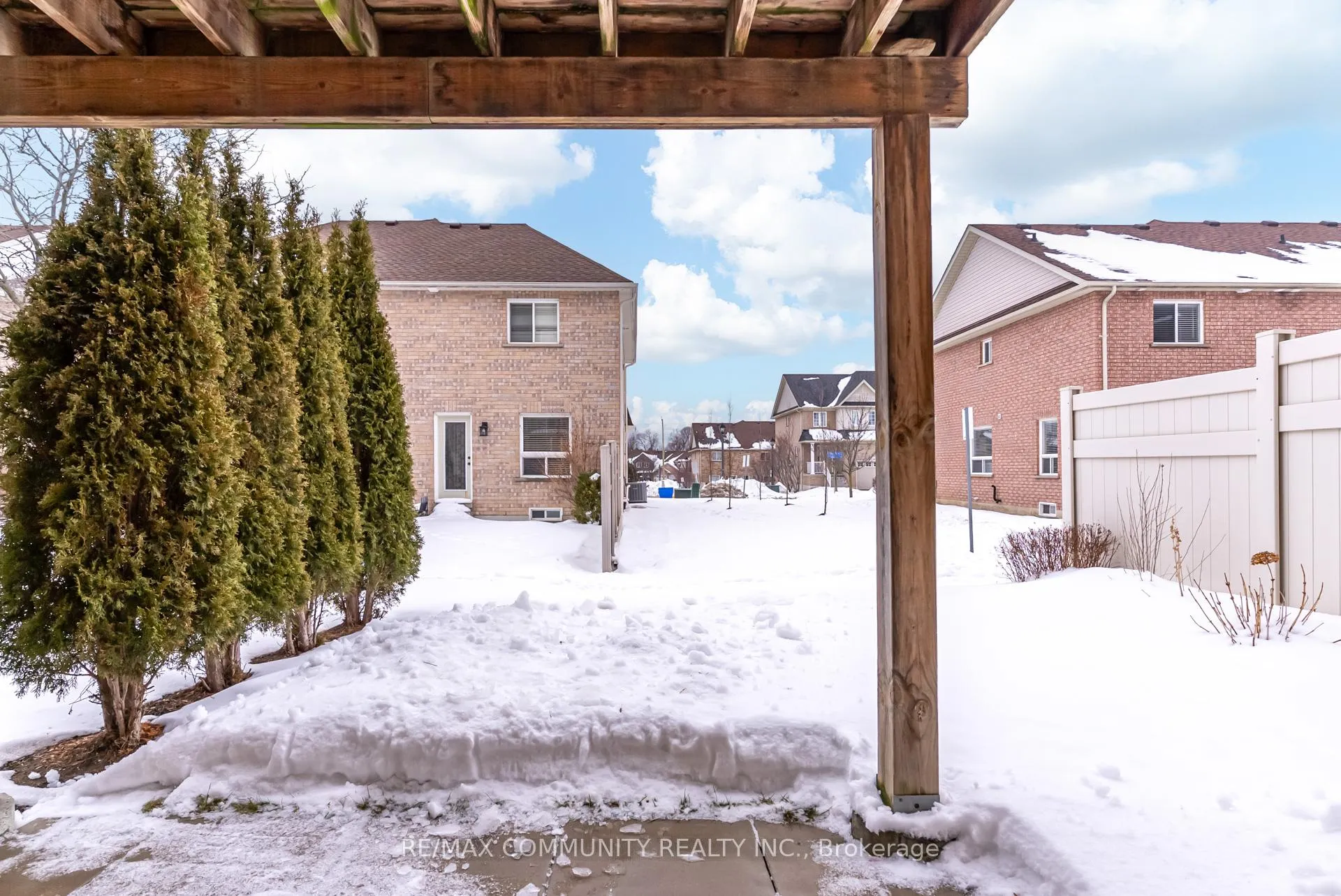 Photo 36 of 1115 Ormond Drive, Oshawa, Samac — HOMEH