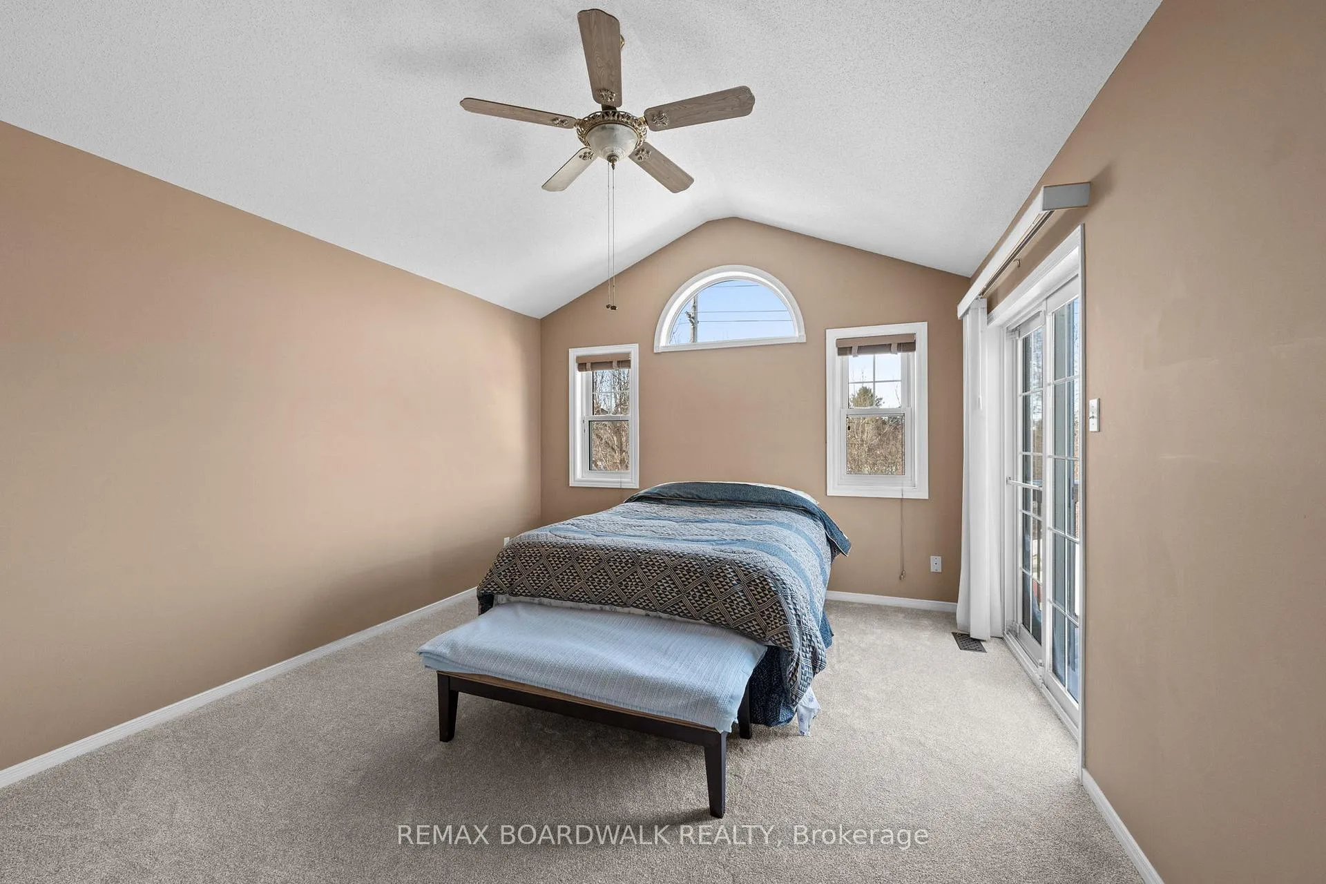 Photo 11 of 76 Boulder Way, Ottawa, Barrhaven - Longfields — HOMEH