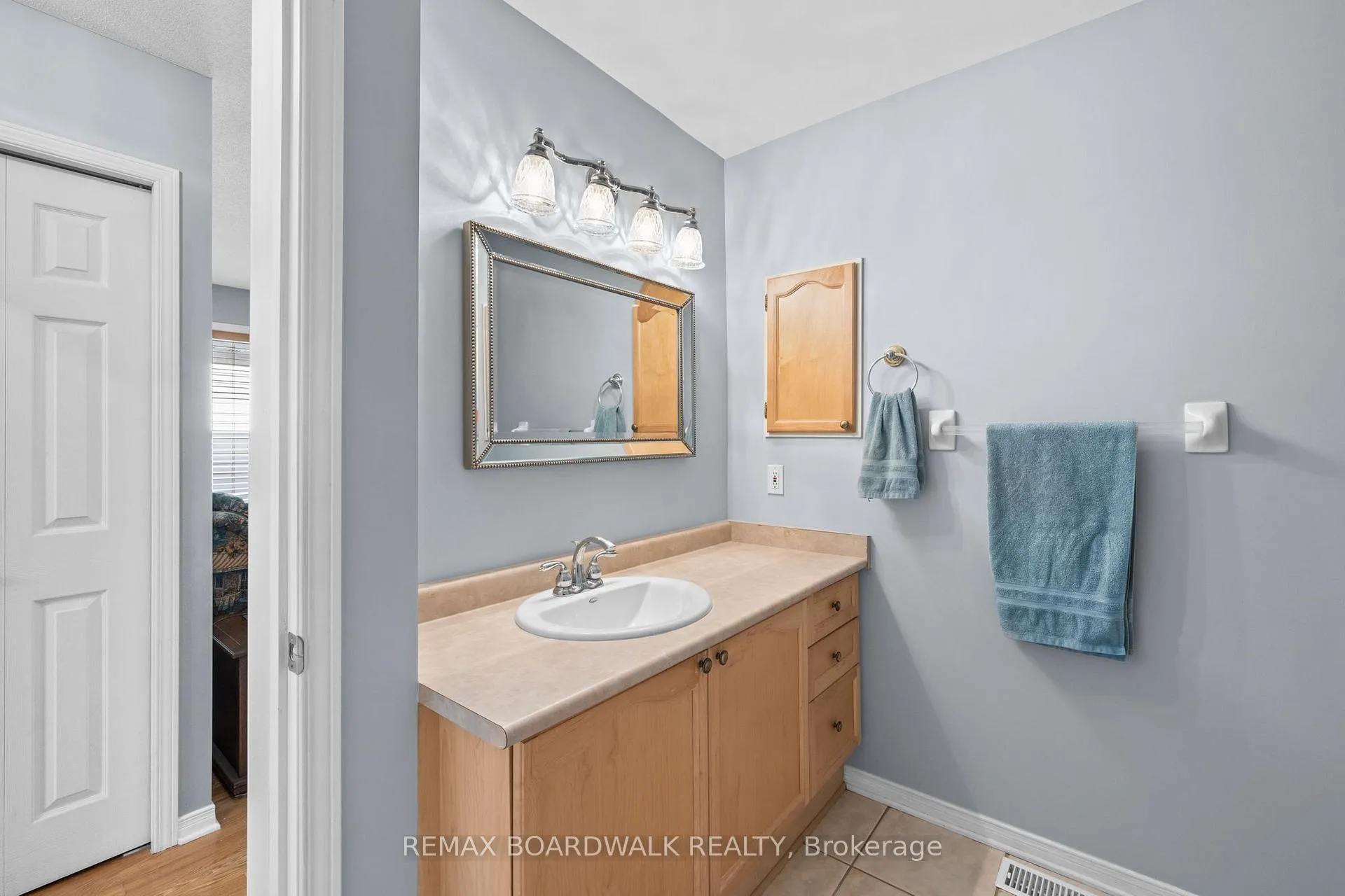 Photo 15 of 76 Boulder Way, Ottawa, Barrhaven - Longfields — HOMEH