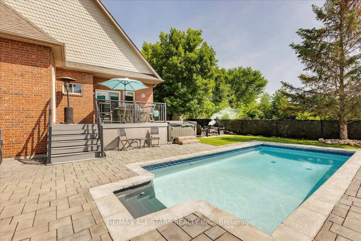 Photo 36 of 98 Bayview Avenue, Georgina, Keswick South — HOMEH