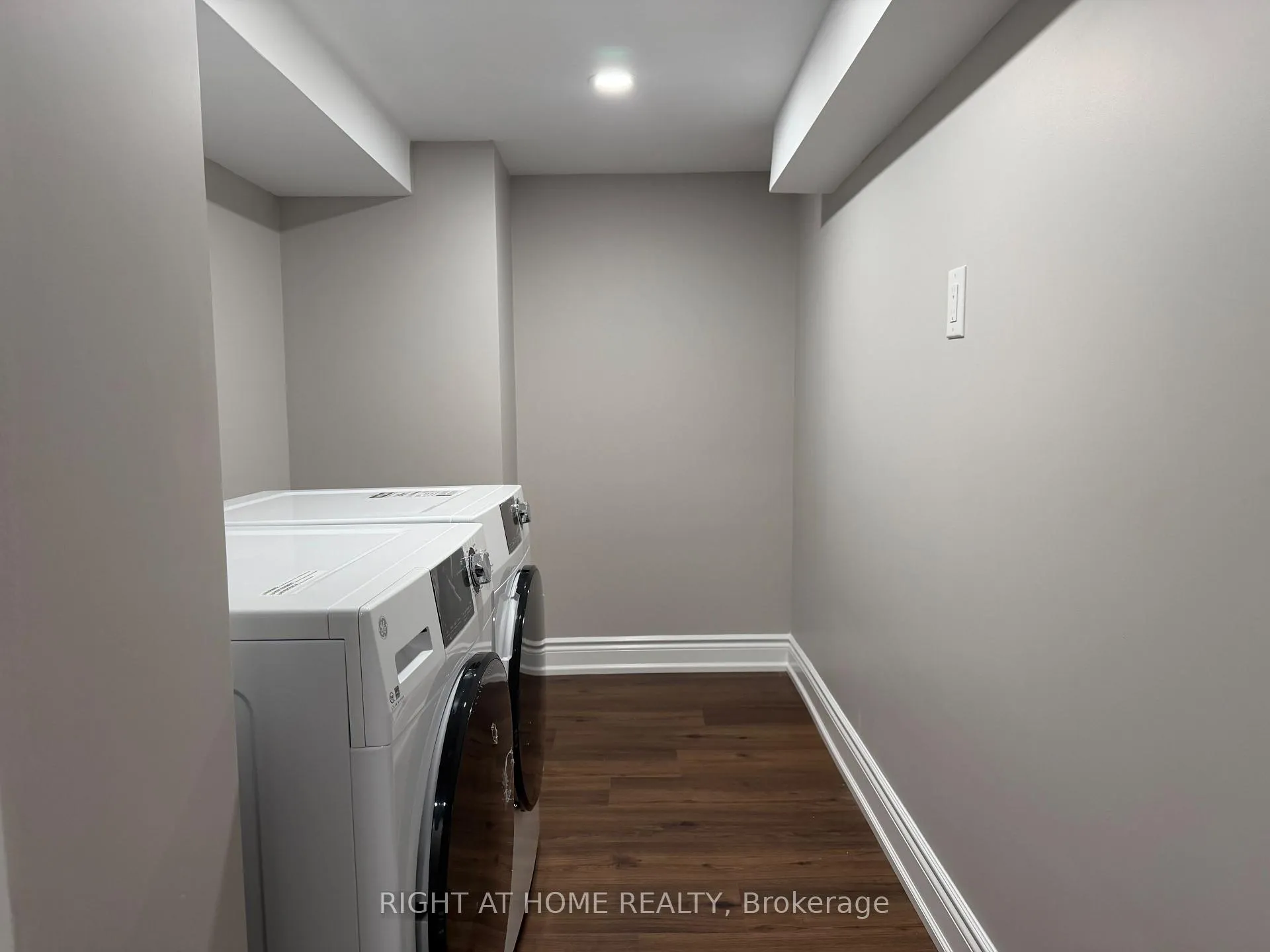 Photo 5 of Unit LOWER, 25 Hubbell Road, Brampton, Bram West — HOMEH