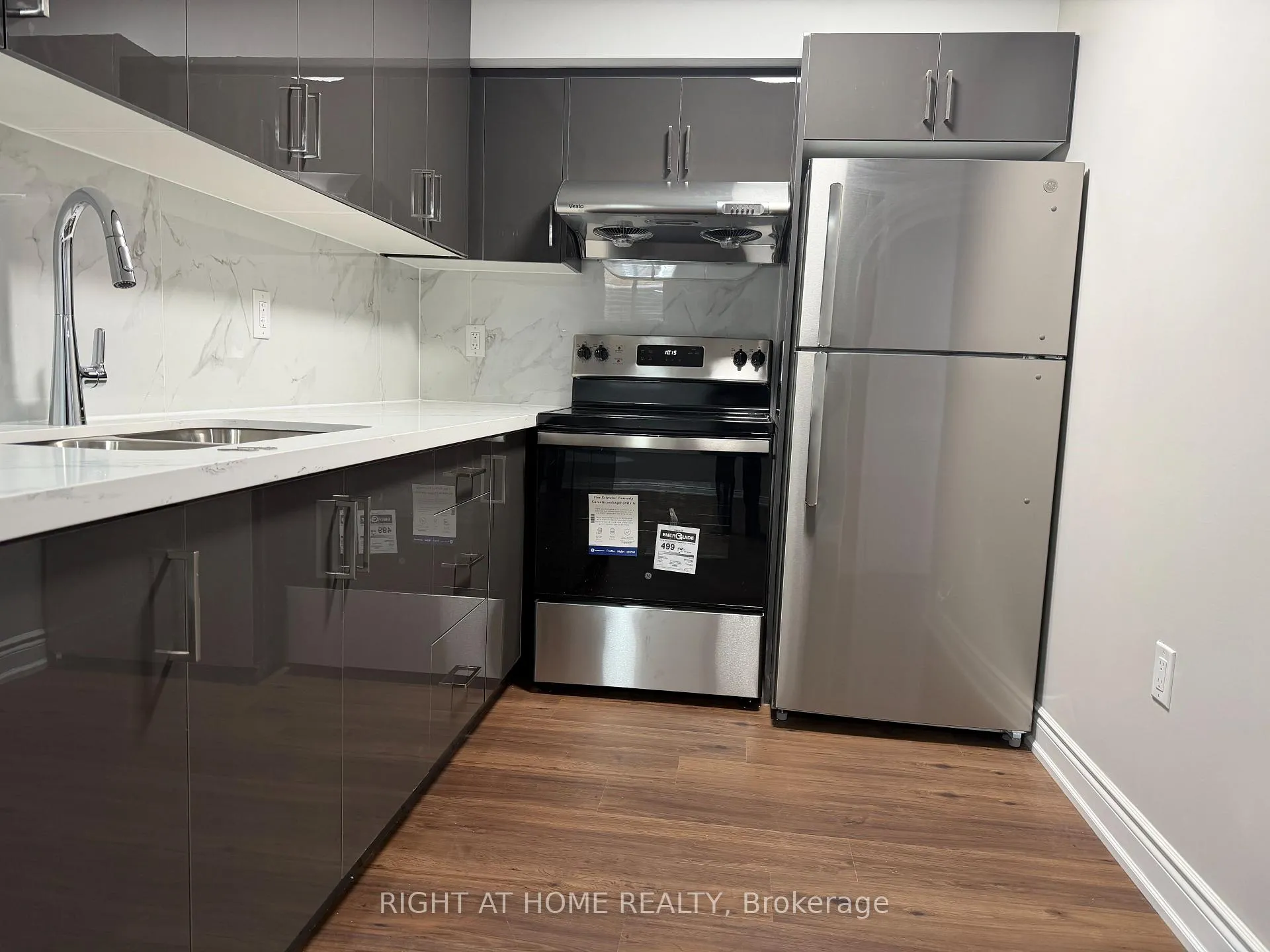Photo 10 of Unit LOWER, 25 Hubbell Road, Brampton, Bram West — HOMEH