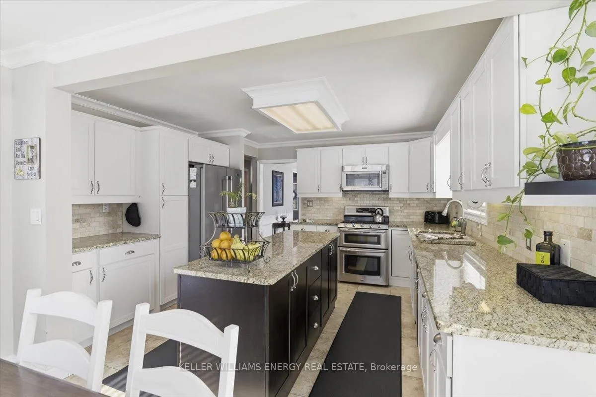 Photo 15 of 14 Christie Crescent, Scugog, Rural Scugog — HOMEH