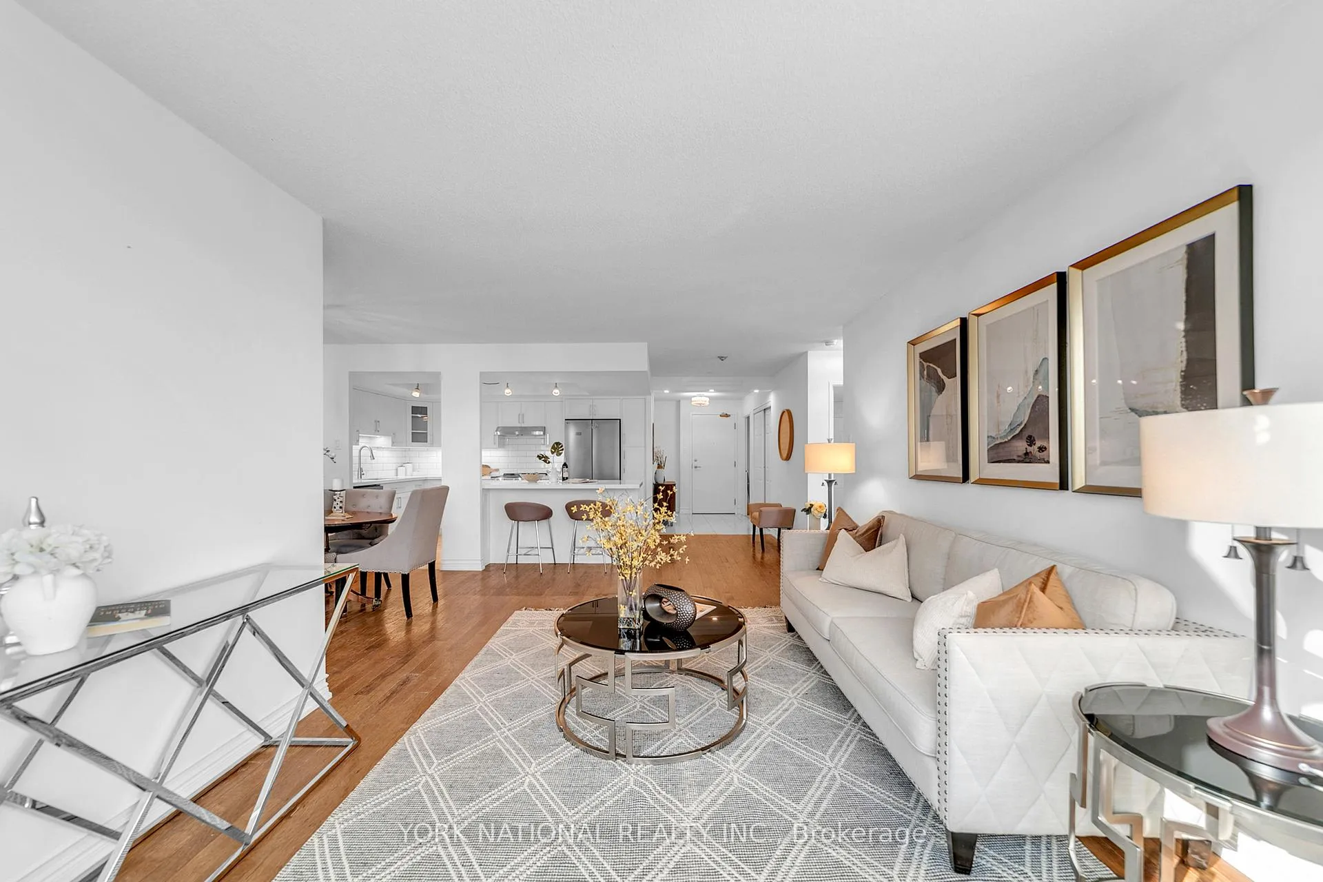 Photo 20 of Unit 408, 14924 Yonge Street, Aurora, Aurora Highlands — HOMEH