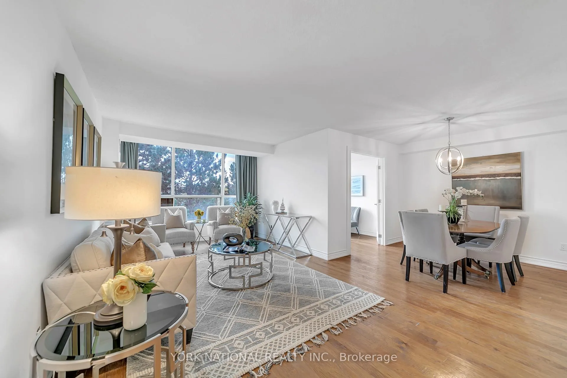 Photo 31 of Unit 408, 14924 Yonge Street, Aurora, Aurora Highlands — HOMEH