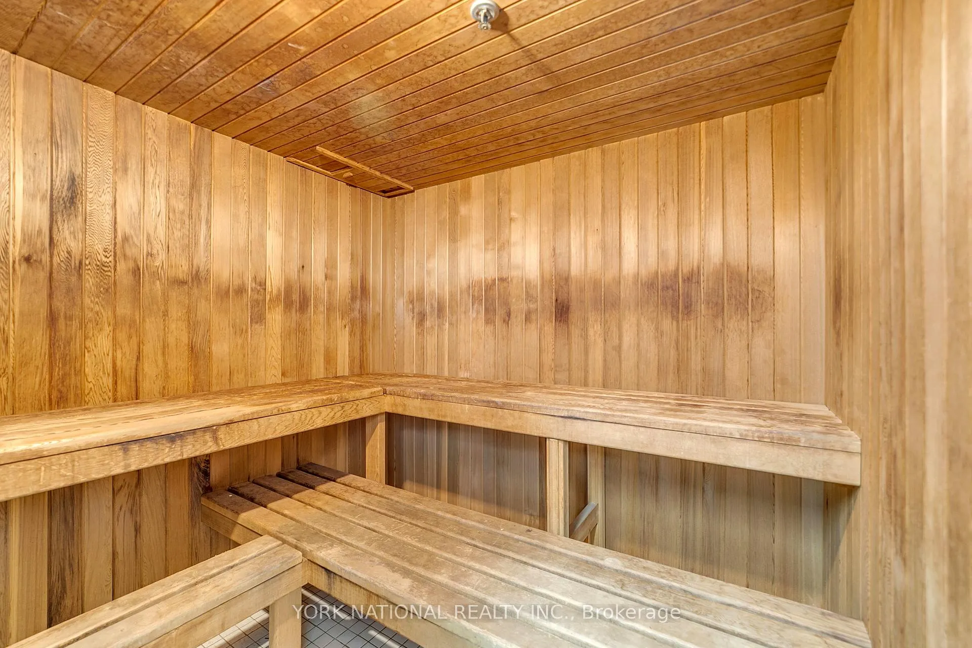 Photo 44 of Unit 408, 14924 Yonge Street, Aurora, Aurora Highlands — HOMEH