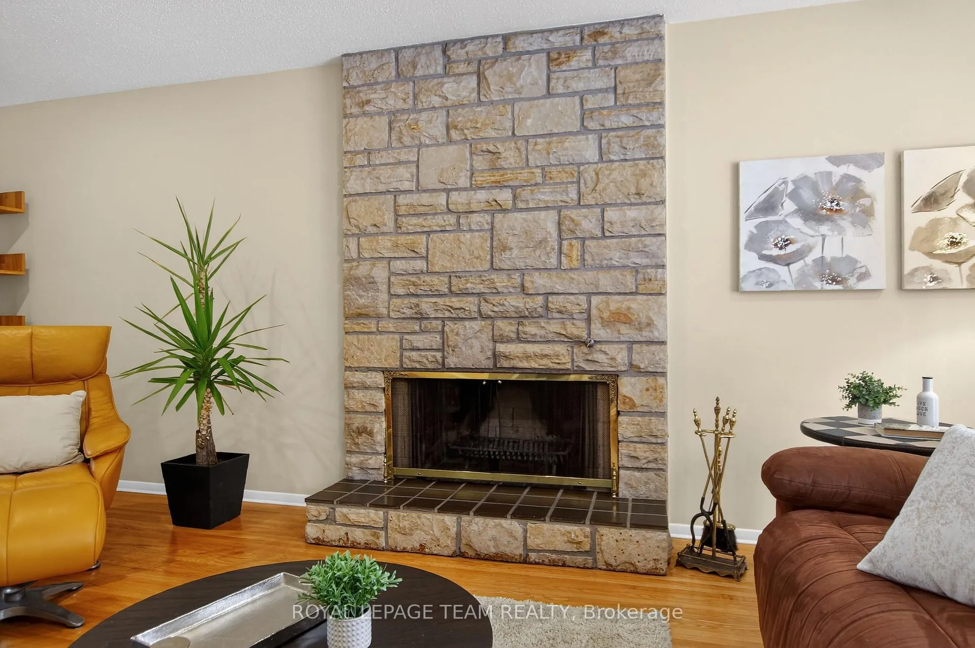 Photo 11 of 18 Pentland Crescent, Ottawa, Kanata - Beaverbrook — HOMEH