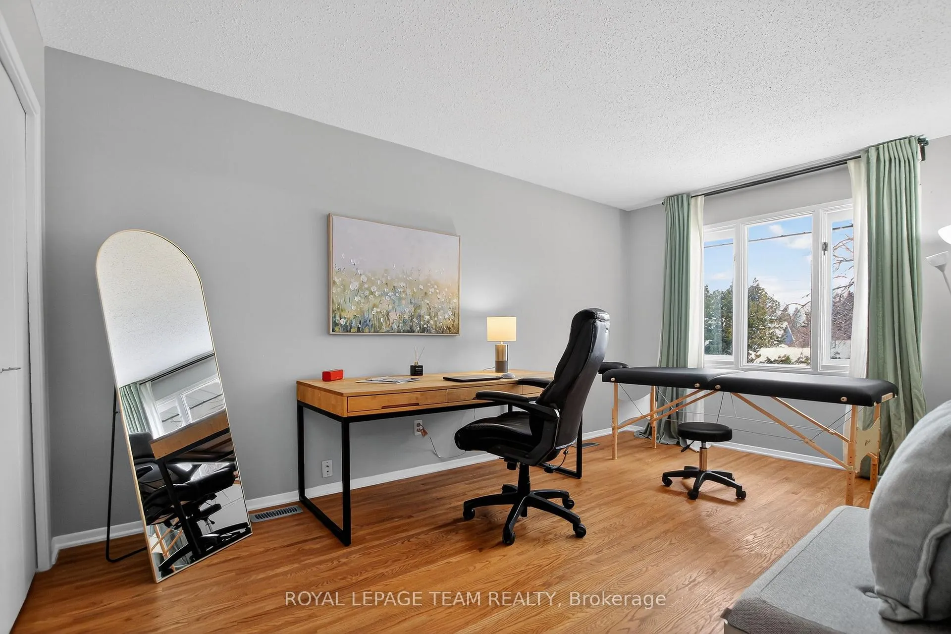 Photo 34 of 18 Pentland Crescent, Ottawa, Kanata - Beaverbrook — HOMEH
