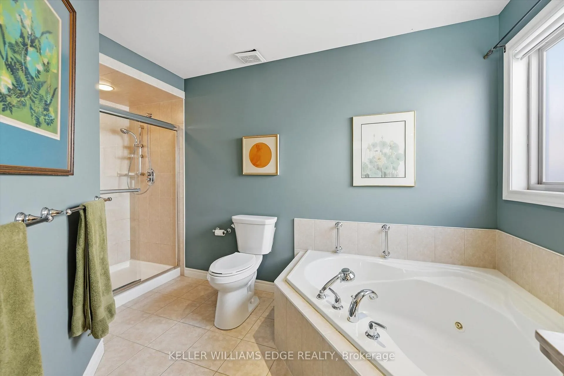 Photo 22 of 305 Southcote Drive, Hamilton, Meadowlands — HOMEH