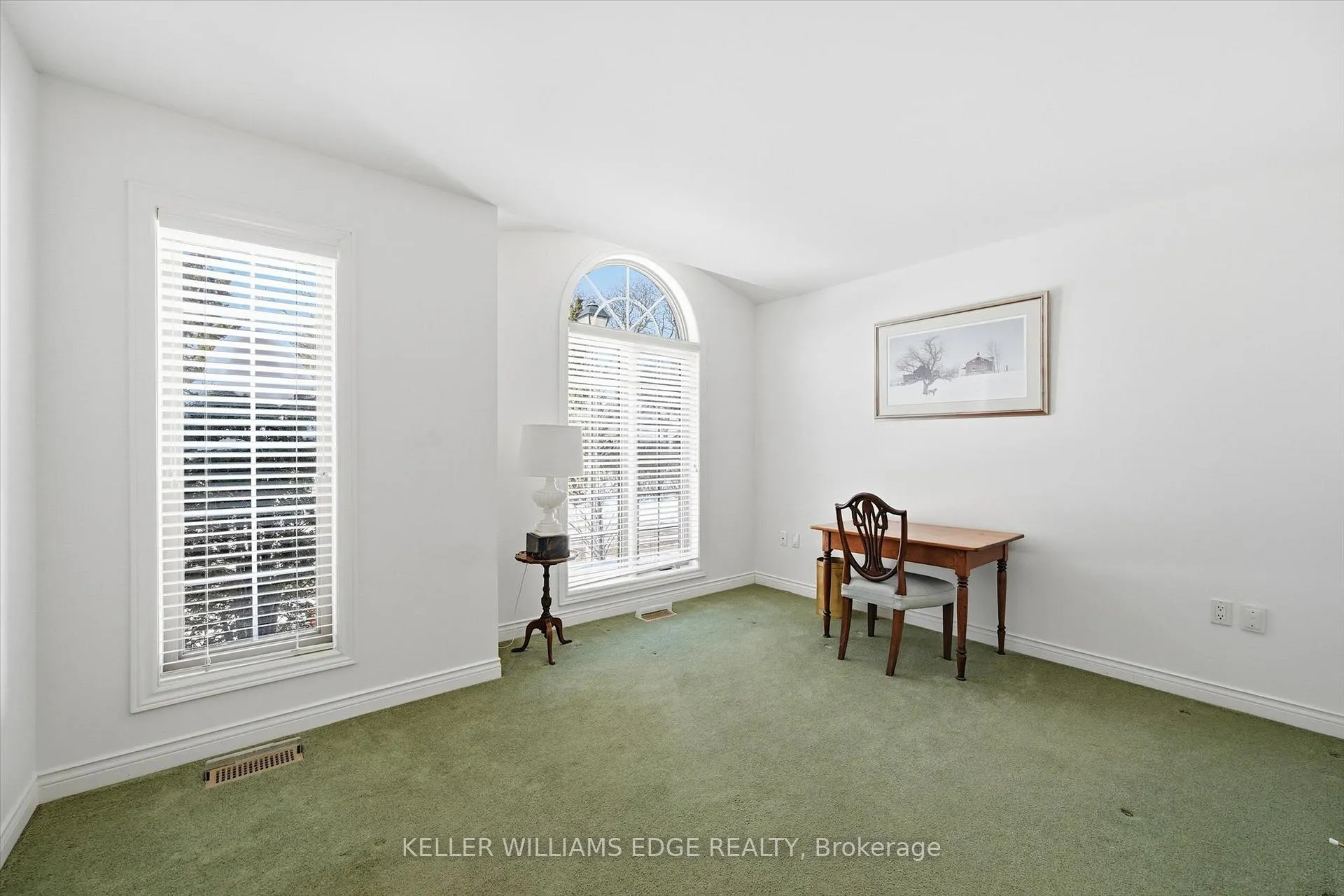 Photo 24 of 305 Southcote Drive, Hamilton, Meadowlands — HOMEH