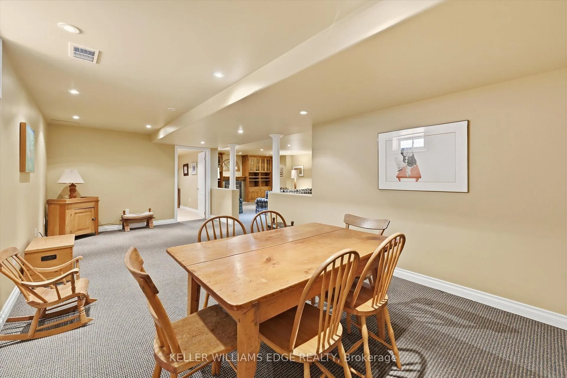 Photo 35 of 305 Southcote Drive, Hamilton, Meadowlands — HOMEH