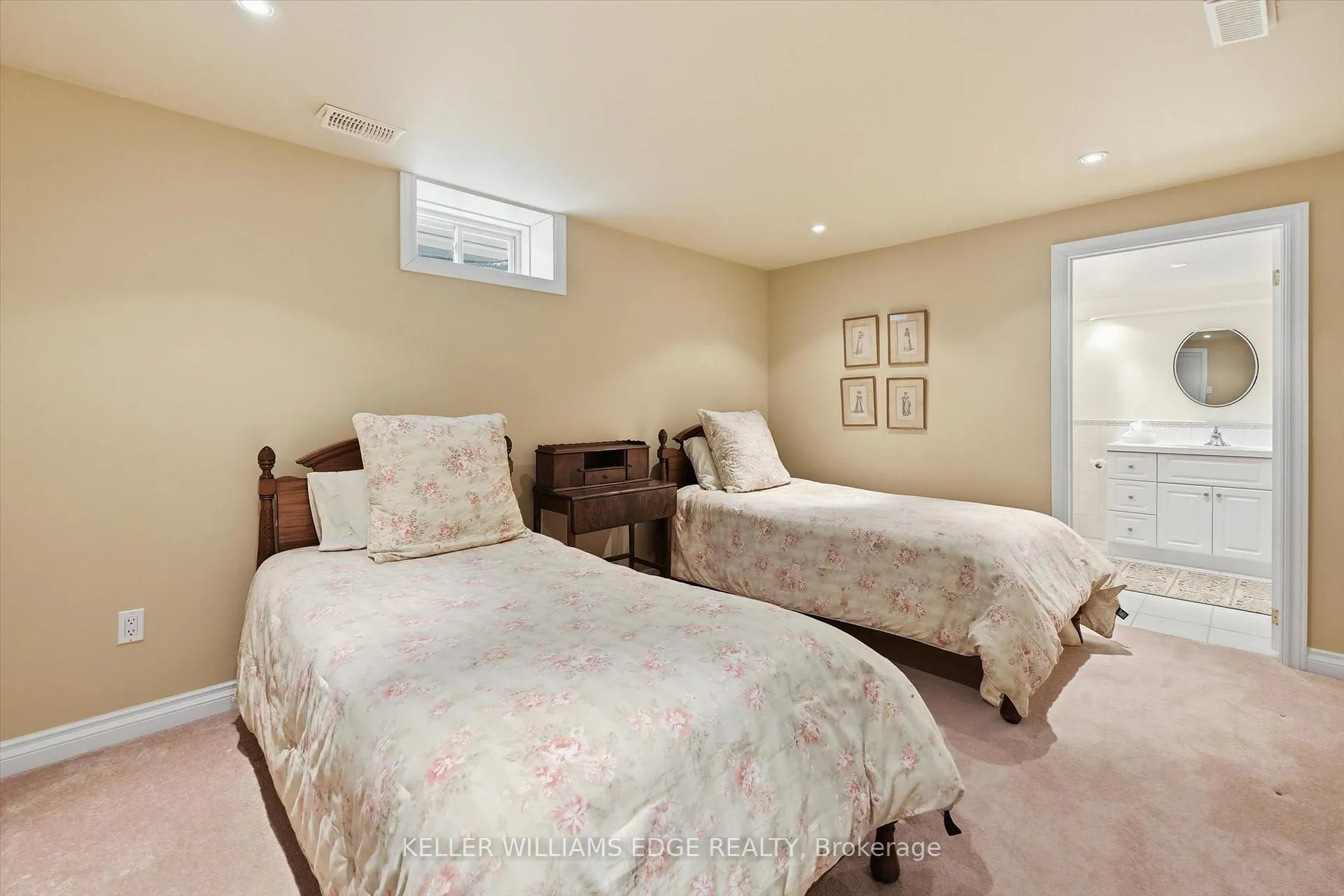 Photo 38 of 305 Southcote Drive, Hamilton, Meadowlands — HOMEH