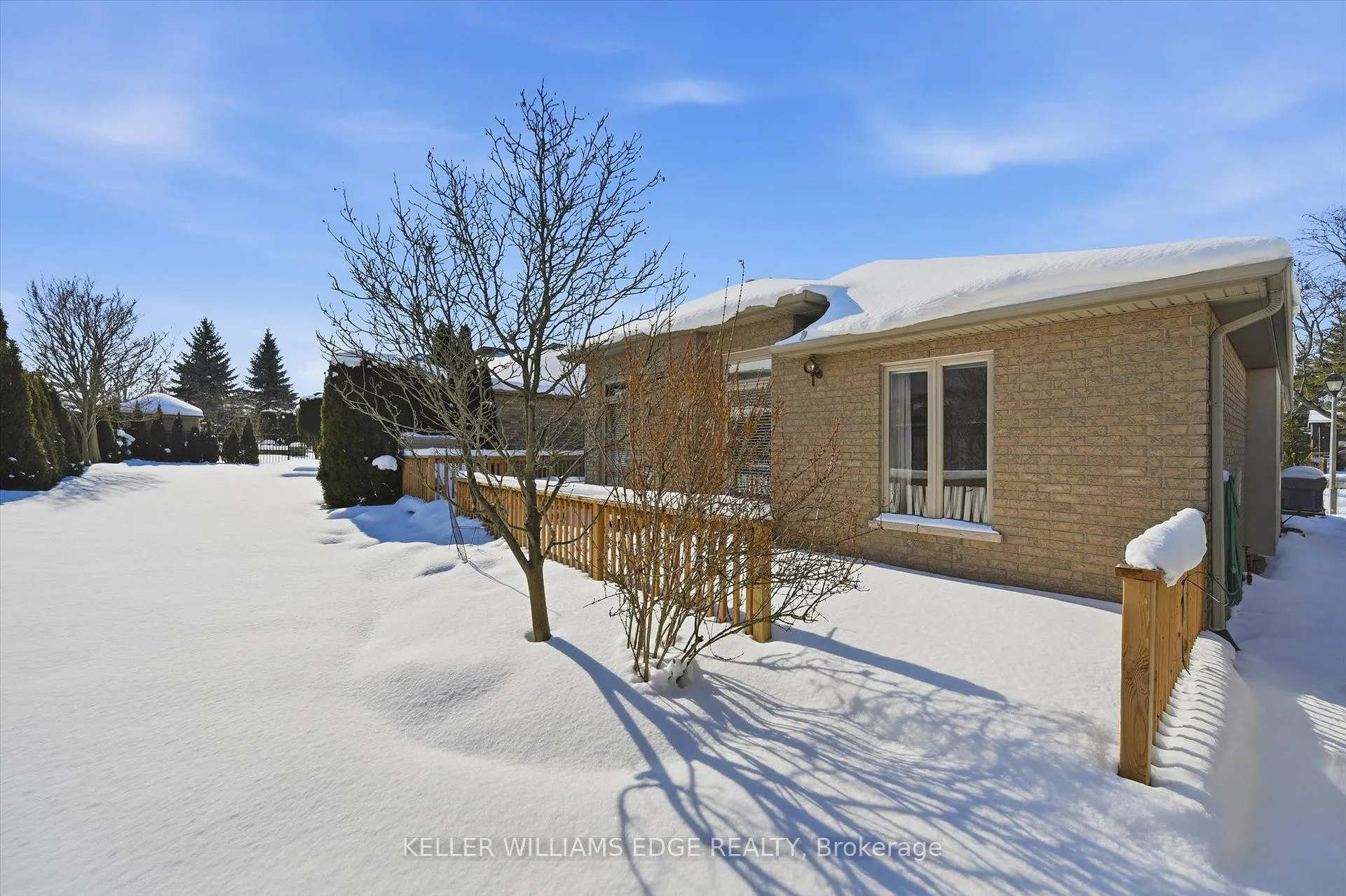 Photo 42 of 305 Southcote Drive, Hamilton, Meadowlands — HOMEH