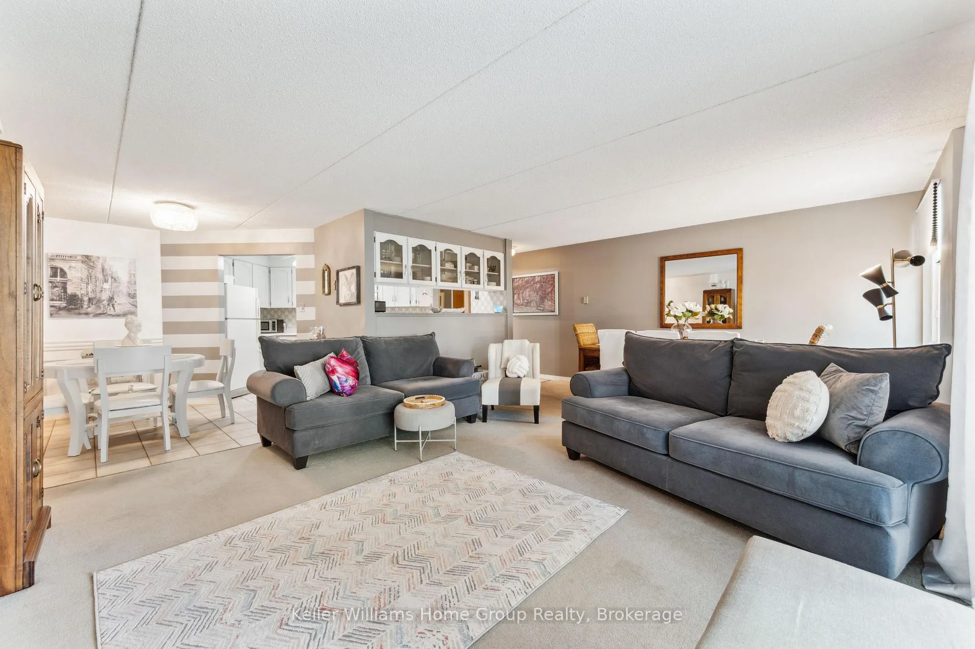 Photo 1 of Unit 105, 8 Christopher Court, Guelph, Kortright West — HOMEH