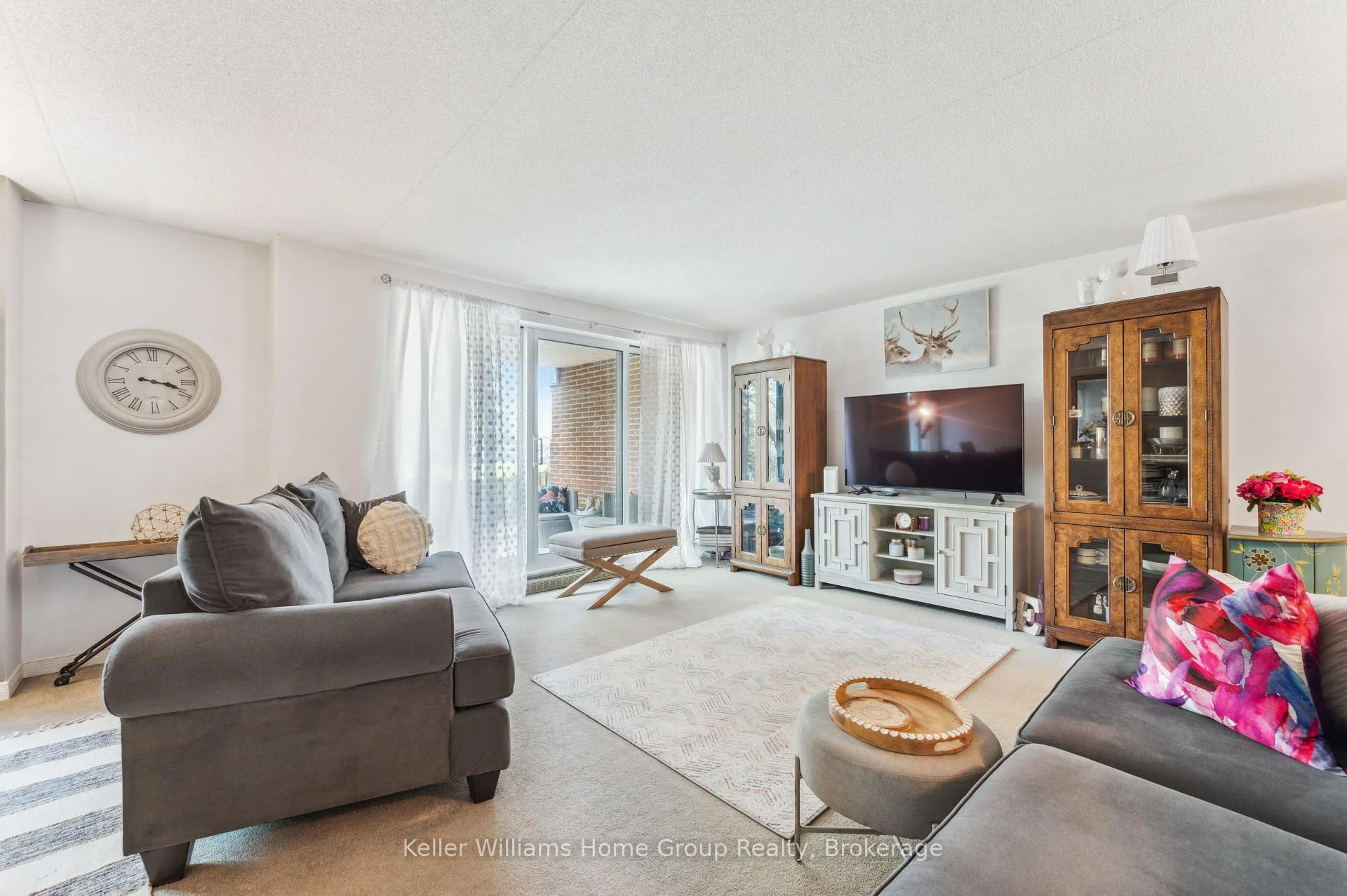 Photo 2 of Unit 105, 8 Christopher Court, Guelph, Kortright West — HOMEH