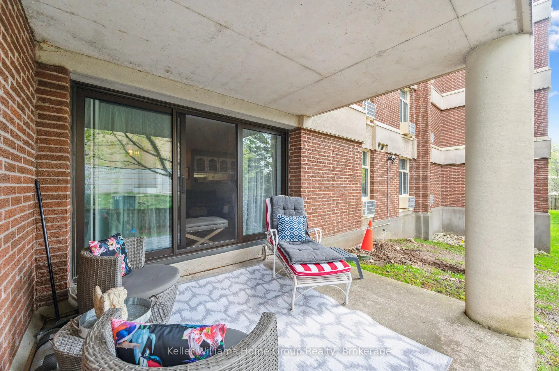Photo 20 of Unit 105, 8 Christopher Court, Guelph, Kortright West — HOMEH