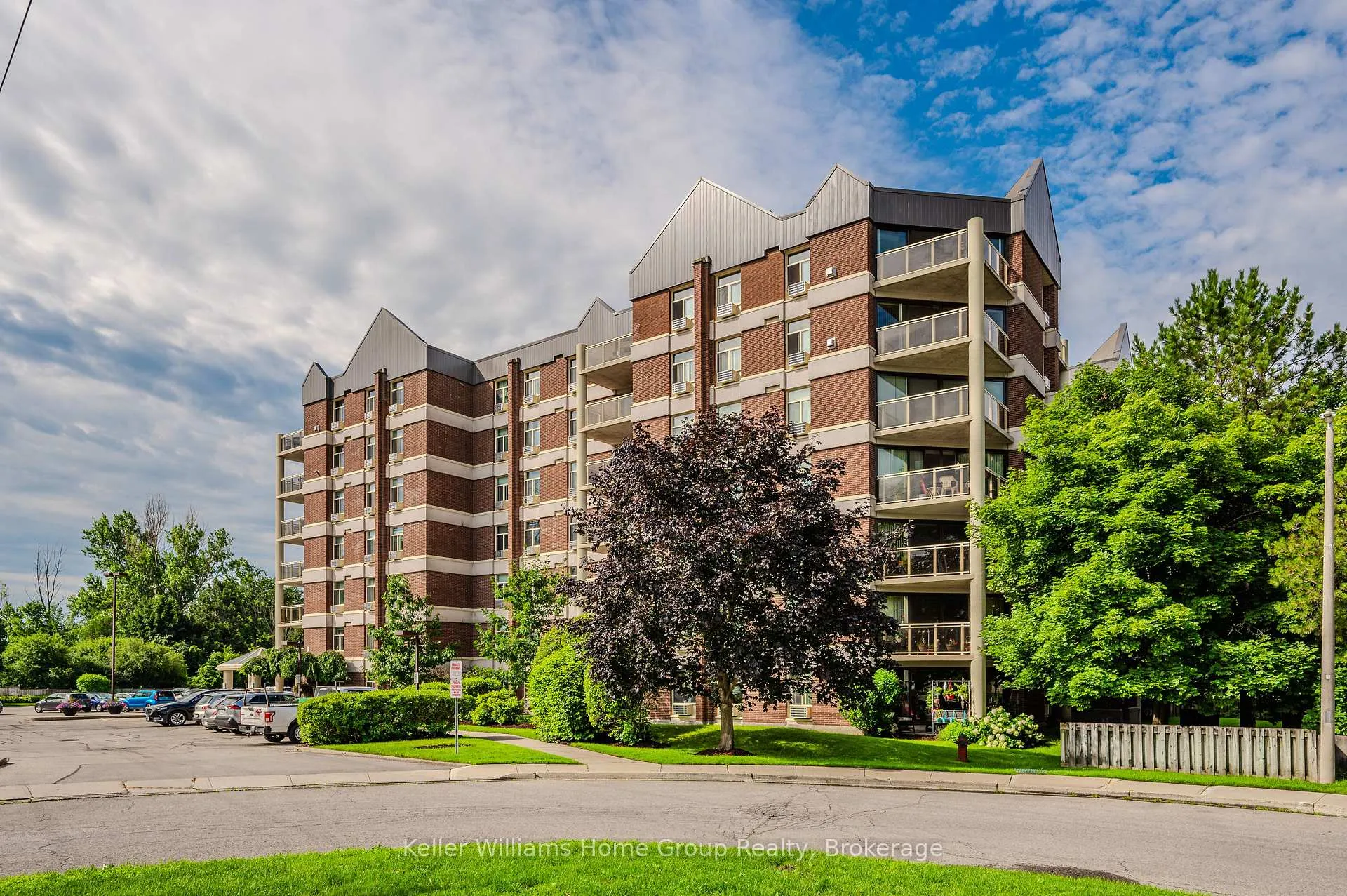 Photo 22 of Unit 105, 8 Christopher Court, Guelph, Kortright West — HOMEH