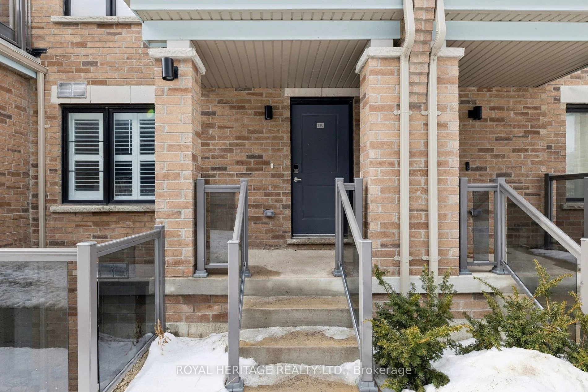 Photo 4 of 33 B Lookout Drive, Clarington, Bowmanville — HOMEH