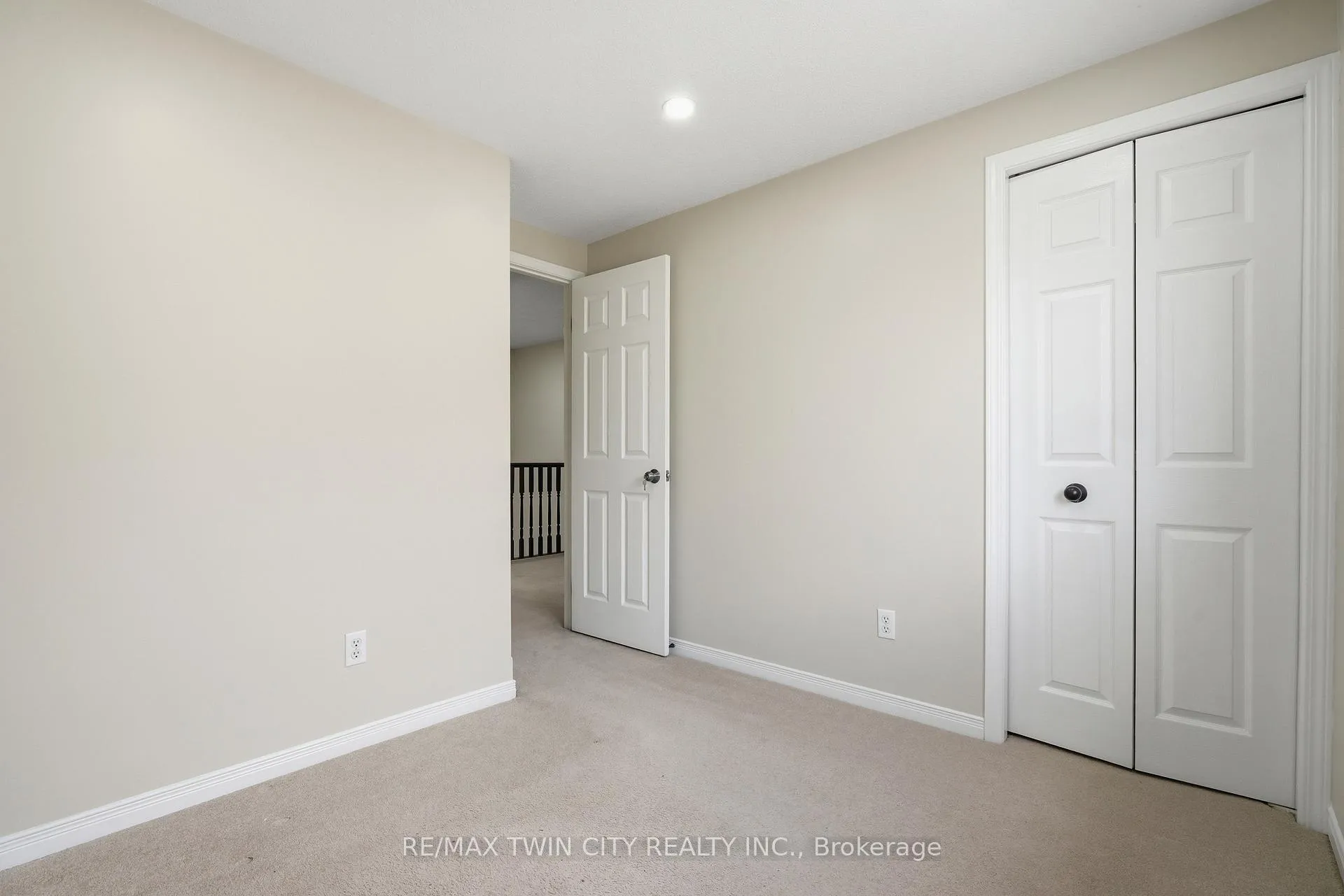 Photo 30 of 187 Woodbine Avenue, Kitchener — HOMEH