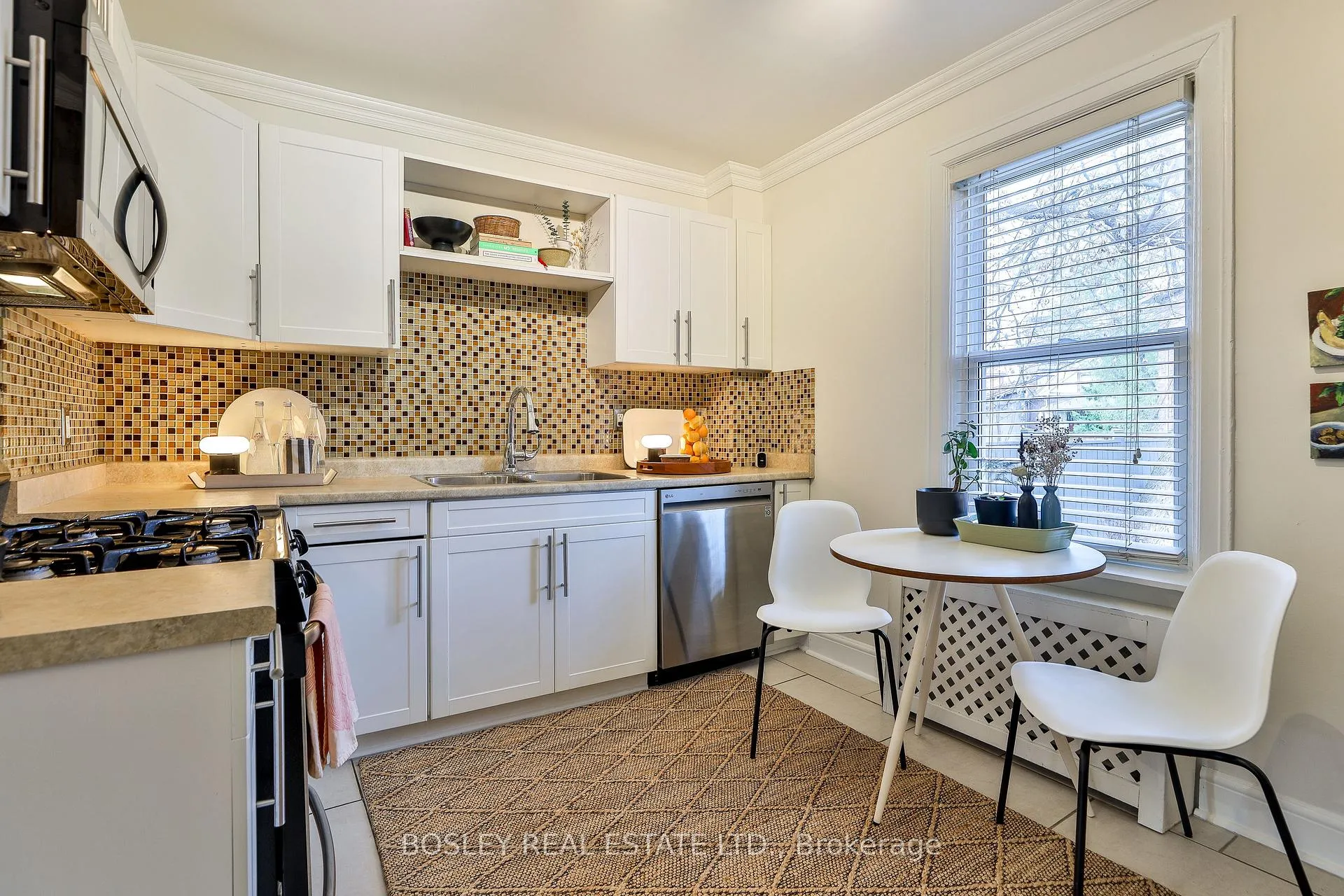 Photo 10 of 663 Vaughan Road, Toronto, Oakwood Village — HOMEH