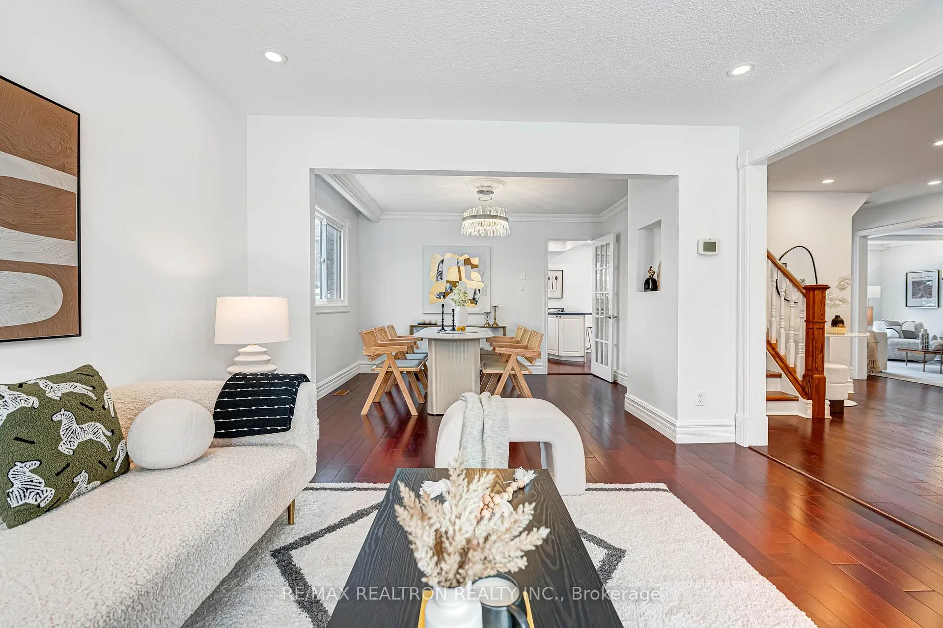Photo 9 of 40 Ferrah Street, Markham, Unionville — HOMEH