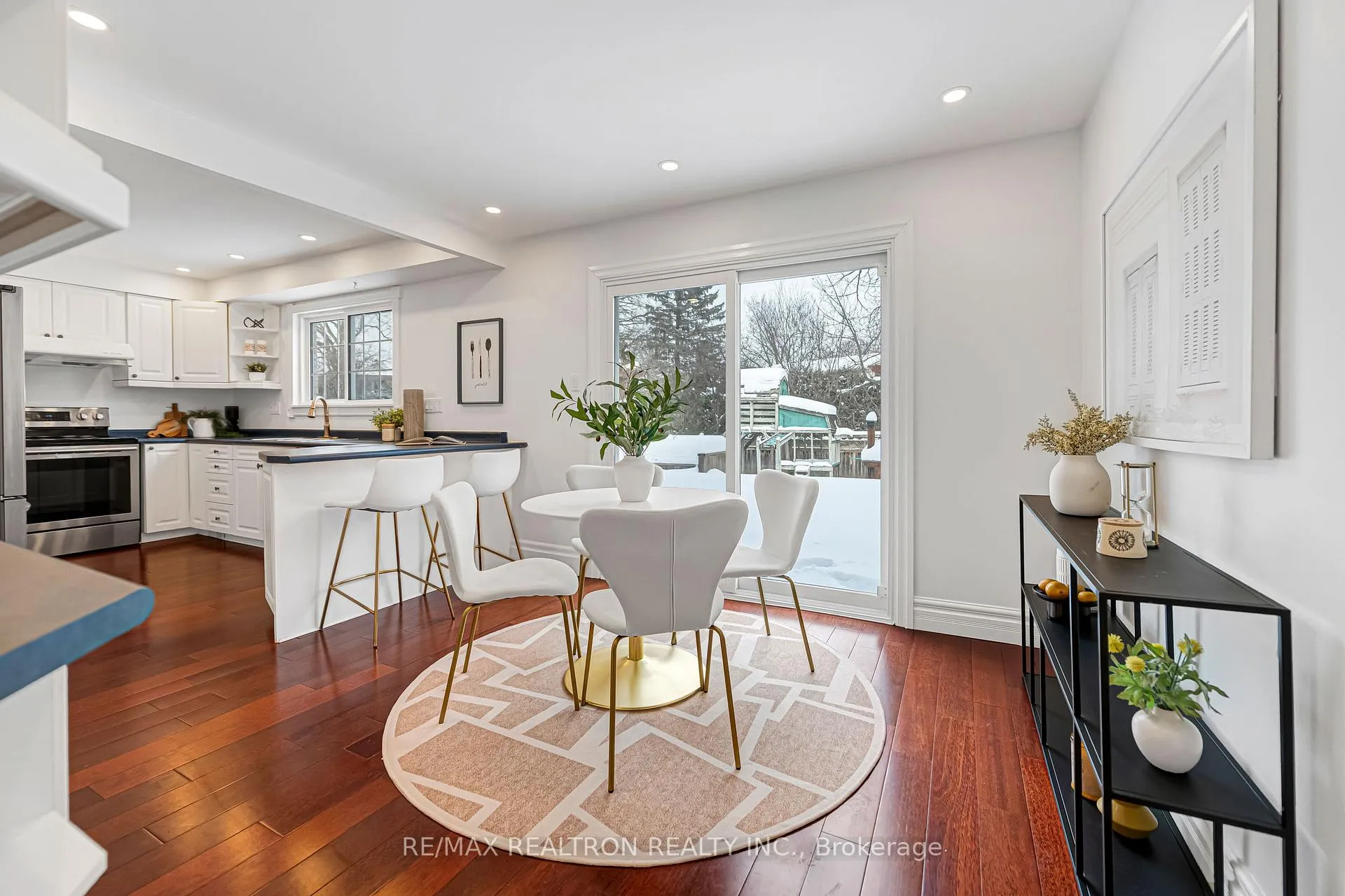 Photo 25 of 40 Ferrah Street, Markham, Unionville — HOMEH