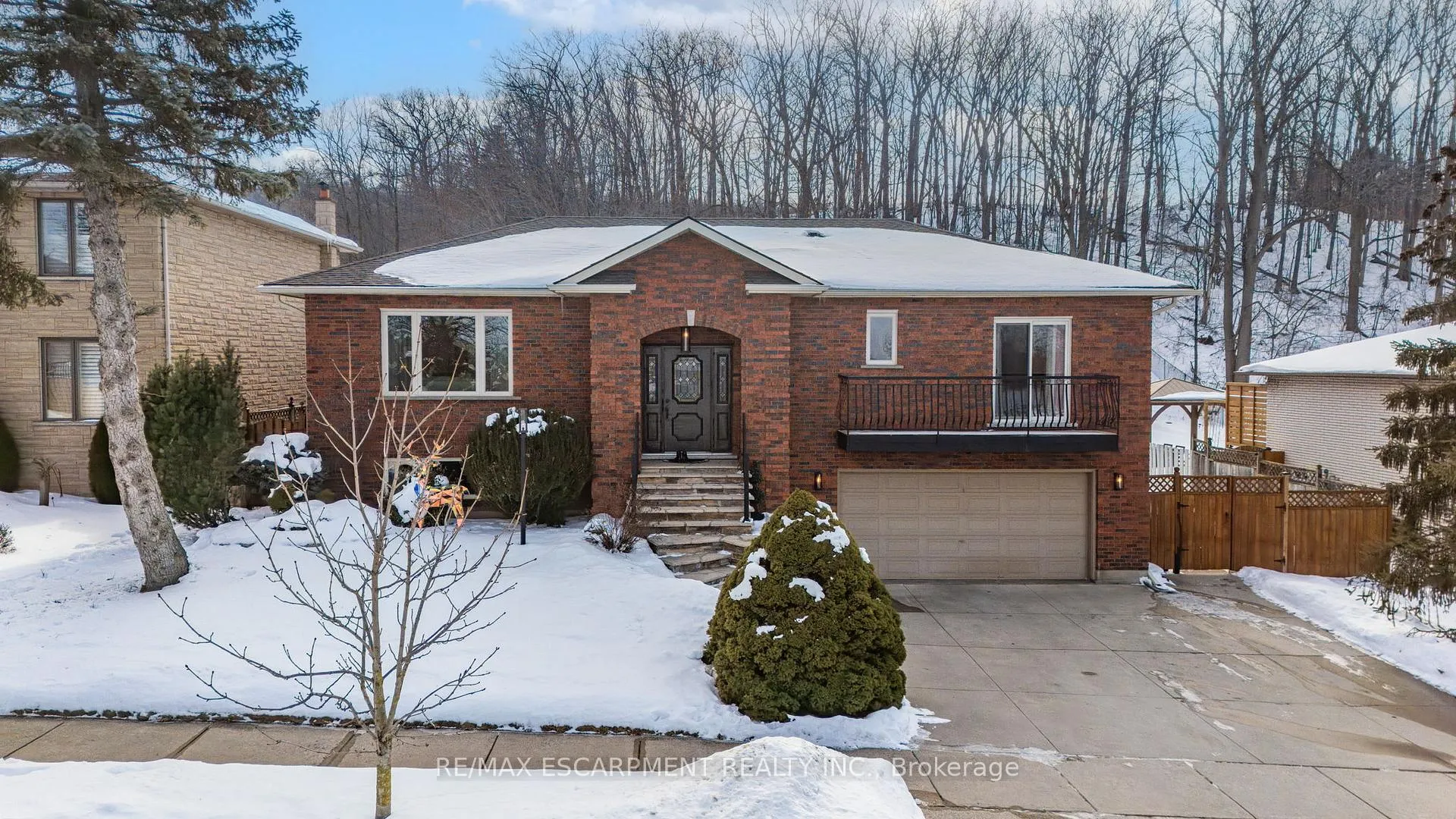 Photo 1 of 29 President Drive, Hamilton, Stoney Creek — HOMEH