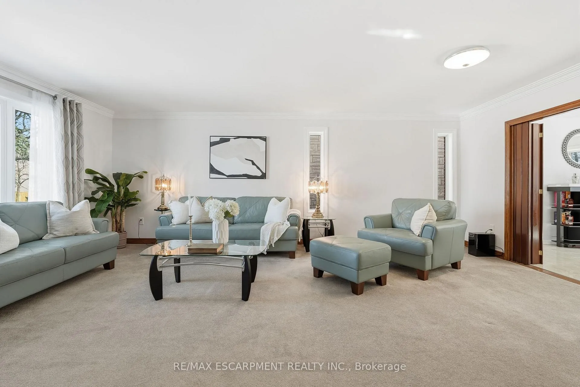 Photo 8 of 29 President Drive, Hamilton, Stoney Creek — HOMEH