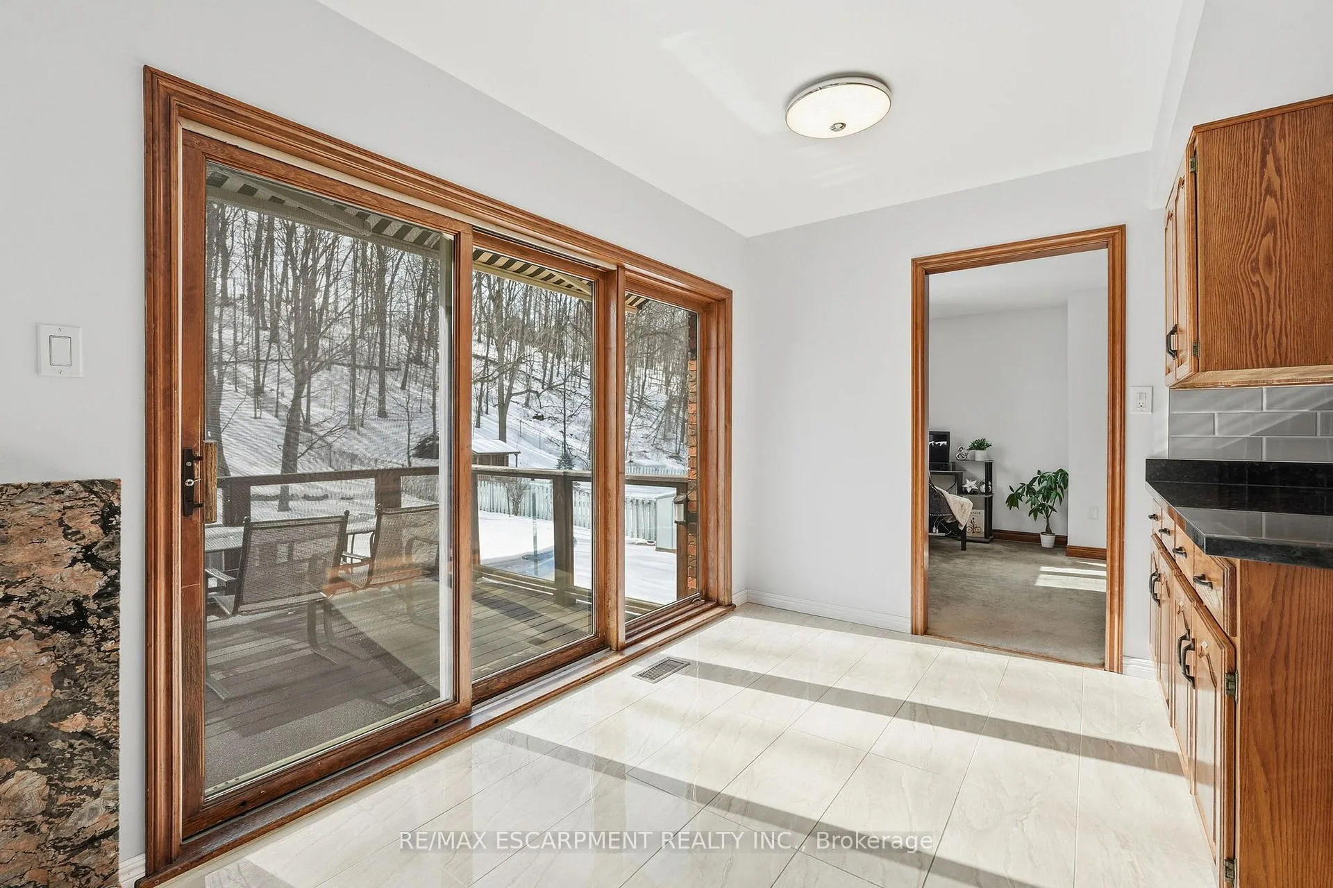 Photo 15 of 29 President Drive, Hamilton, Stoney Creek — HOMEH