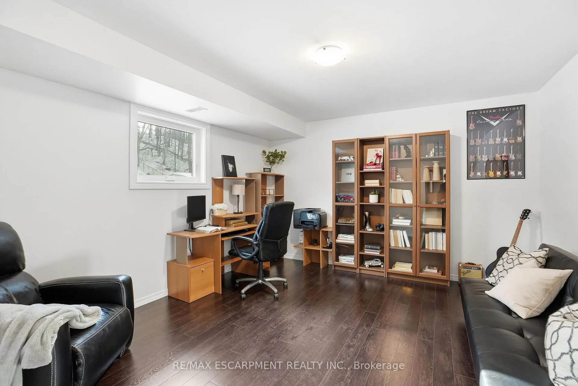 Photo 32 of 29 President Drive, Hamilton, Stoney Creek — HOMEH