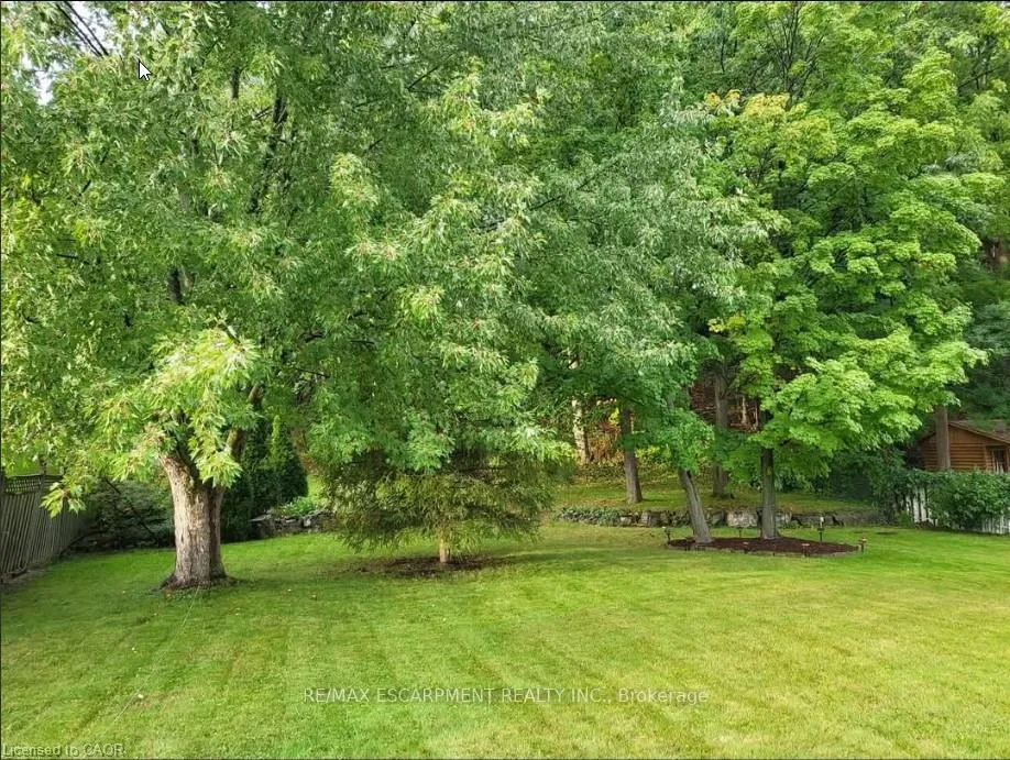 Photo 45 of 29 President Drive, Hamilton, Stoney Creek — HOMEH
