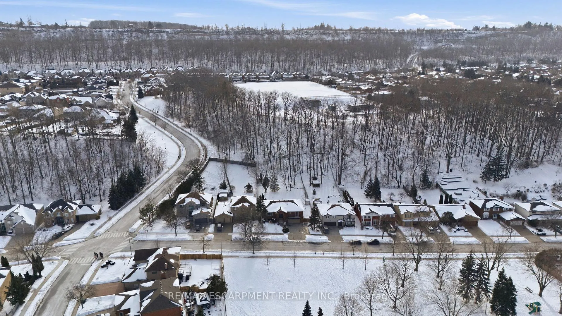Photo 48 of 29 President Drive, Hamilton, Stoney Creek — HOMEH