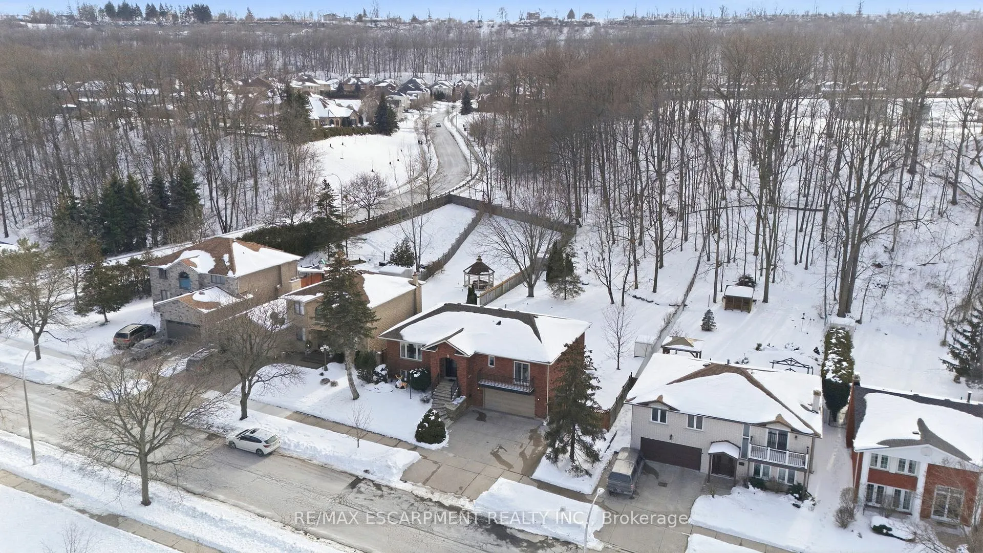 Photo 49 of 29 President Drive, Hamilton, Stoney Creek — HOMEH
