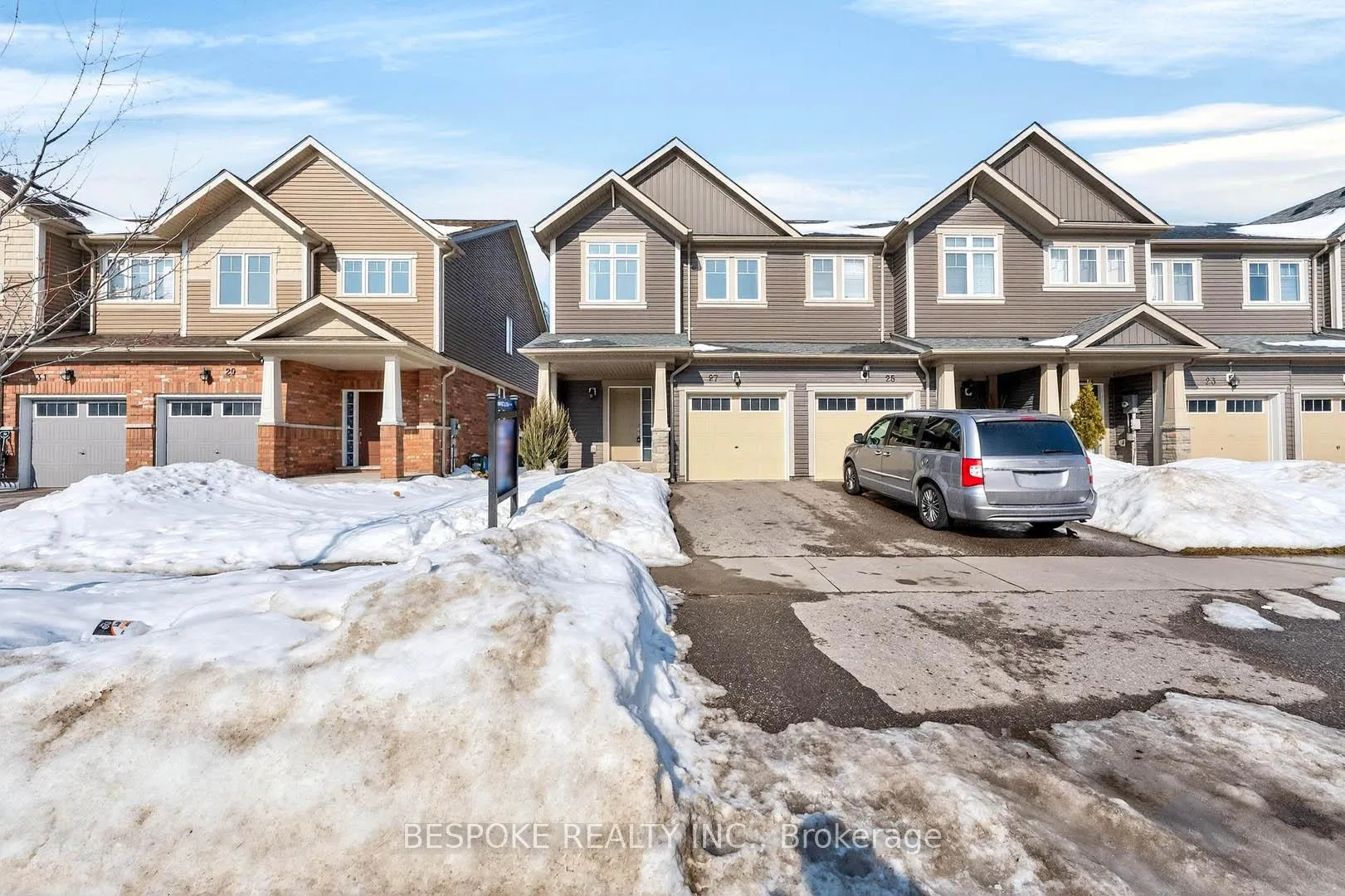 Photo 3 of 27 Tabaret Crescent, Oshawa, Windfields — HOMEH