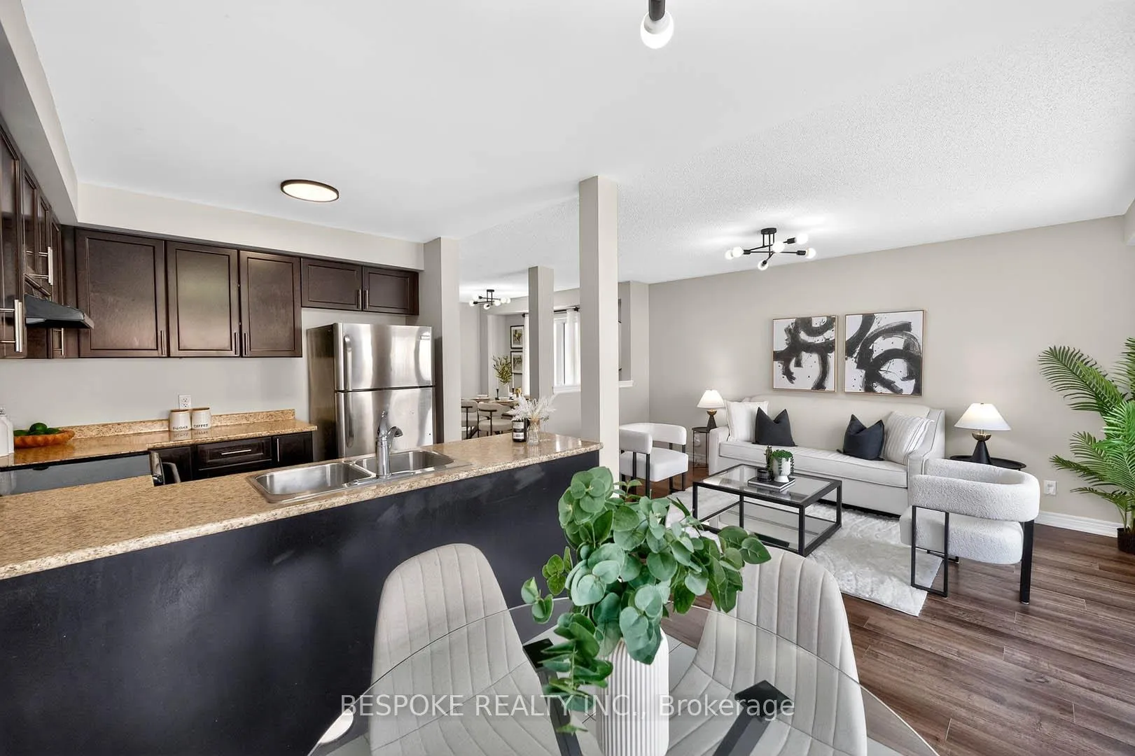 Photo 16 of 27 Tabaret Crescent, Oshawa, Windfields — HOMEH