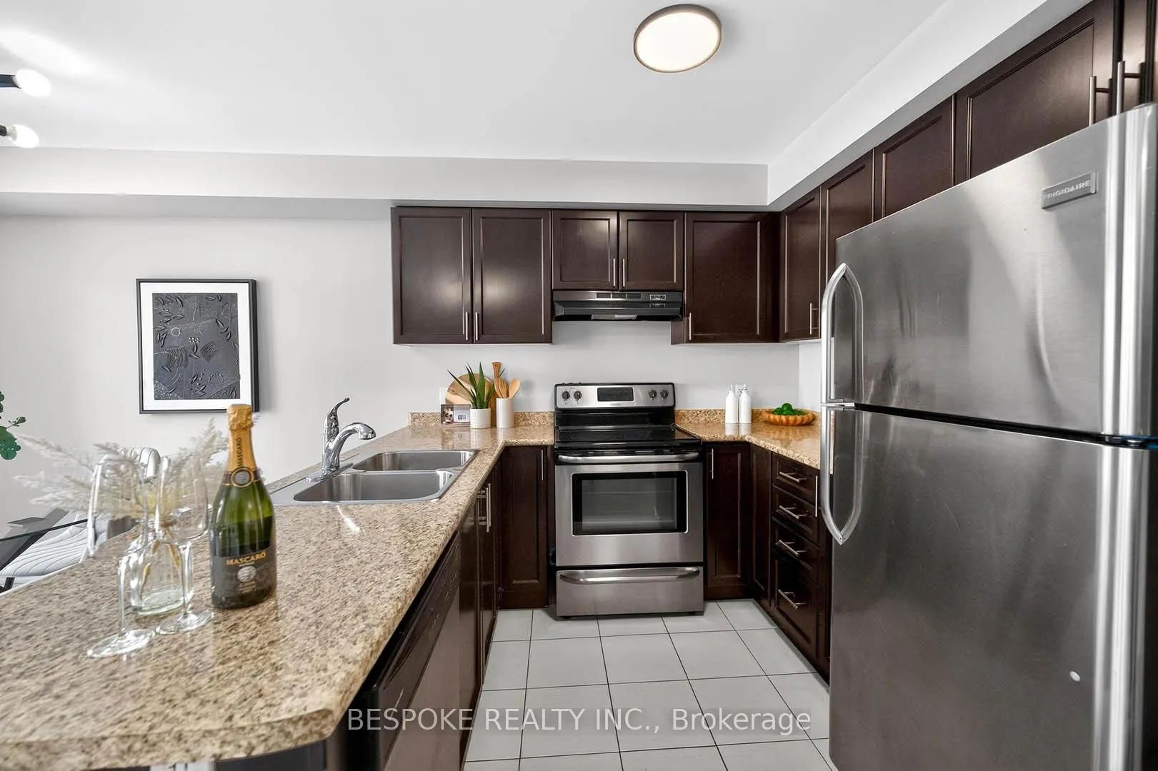 Photo 19 of 27 Tabaret Crescent, Oshawa, Windfields — HOMEH
