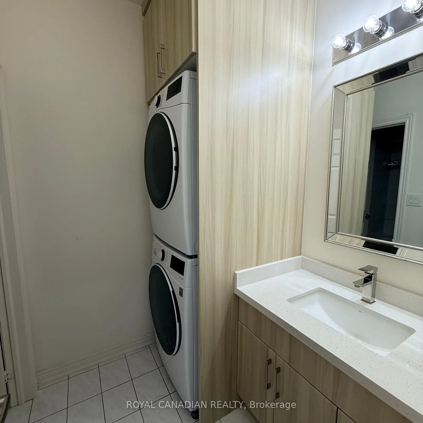 Photo 16 of Unit Upper, 41 Granite Ridge Trail, Hamilton, Waterdown — HOMEH