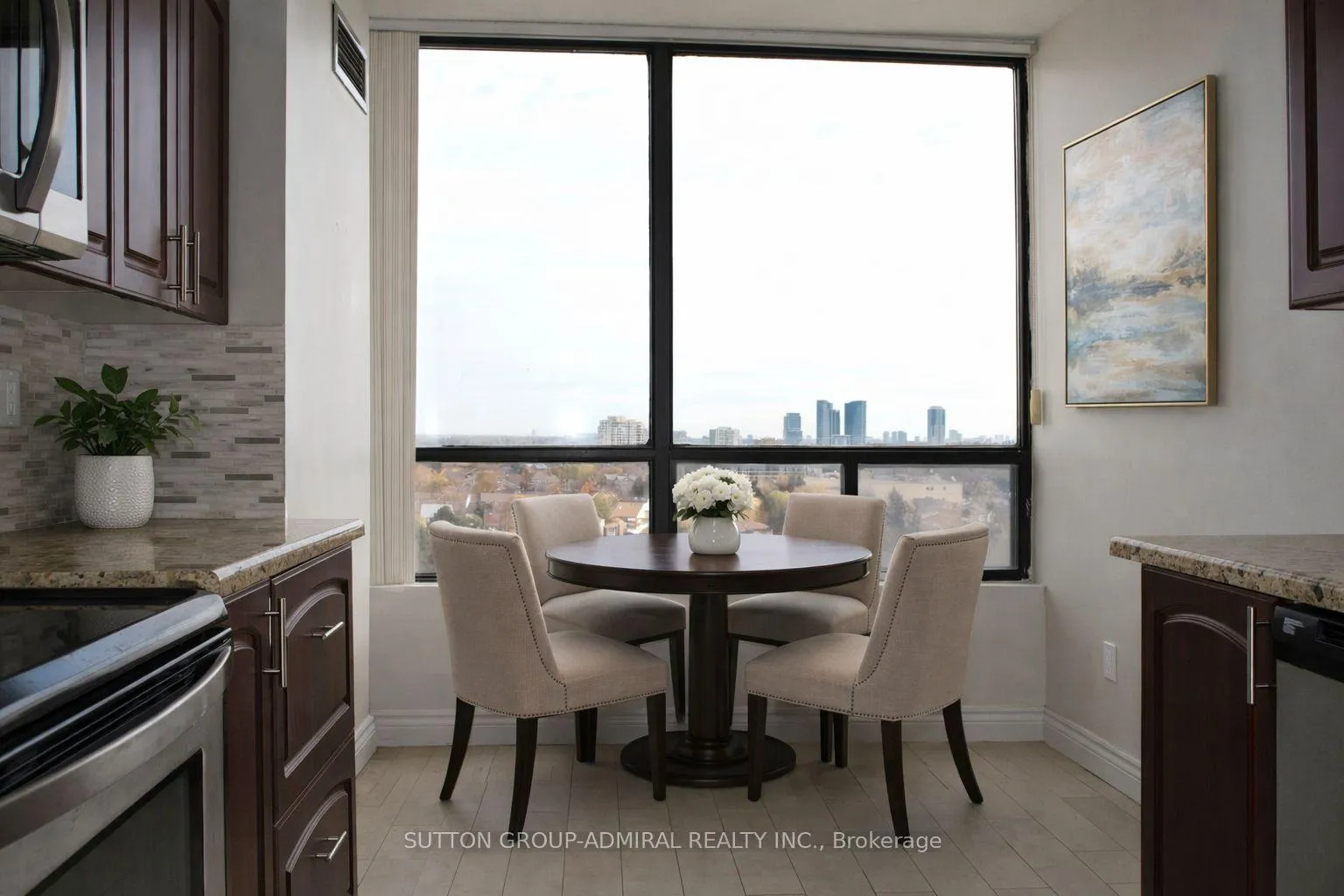 Photo 3 of Unit 1109, 7440 Bathurst Street, Vaughan, Brownridge — HOMEH