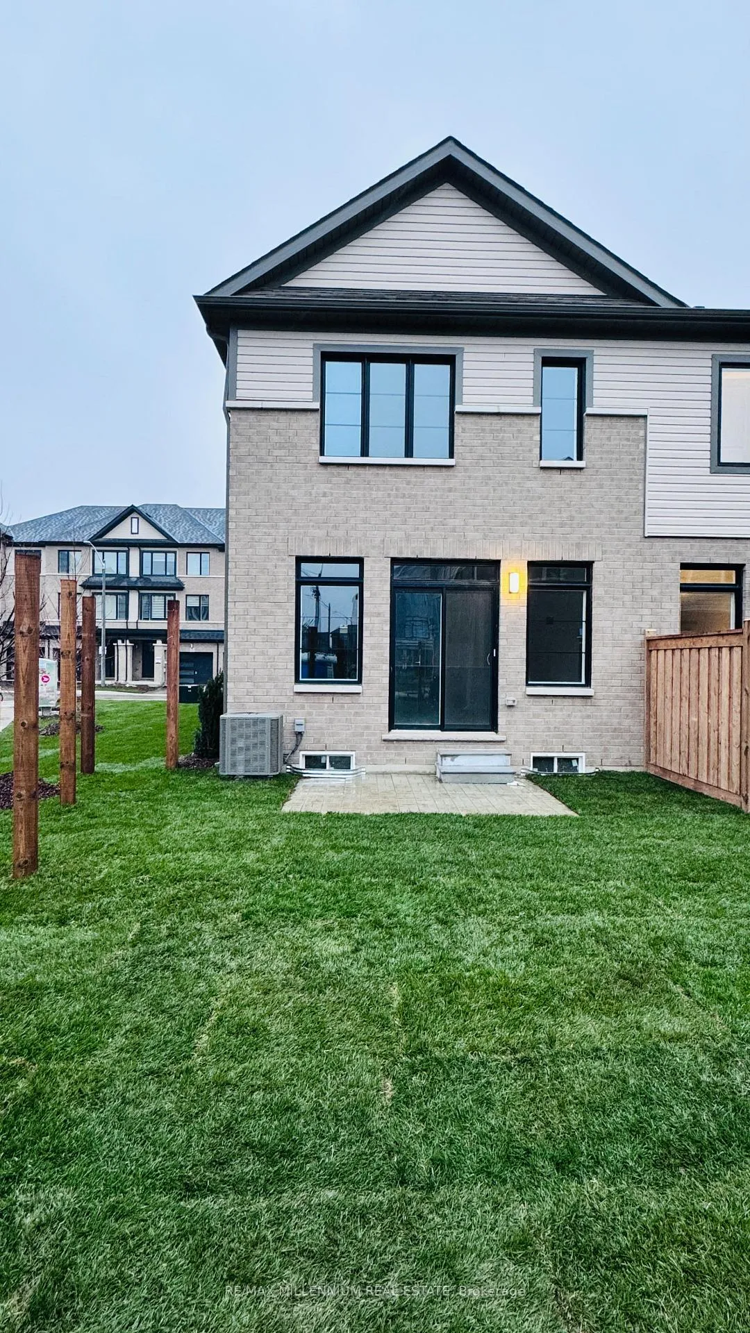 Photo 2 of Unit 20, 474 Provident Way, Hamilton, Mount Hope — HOMEH