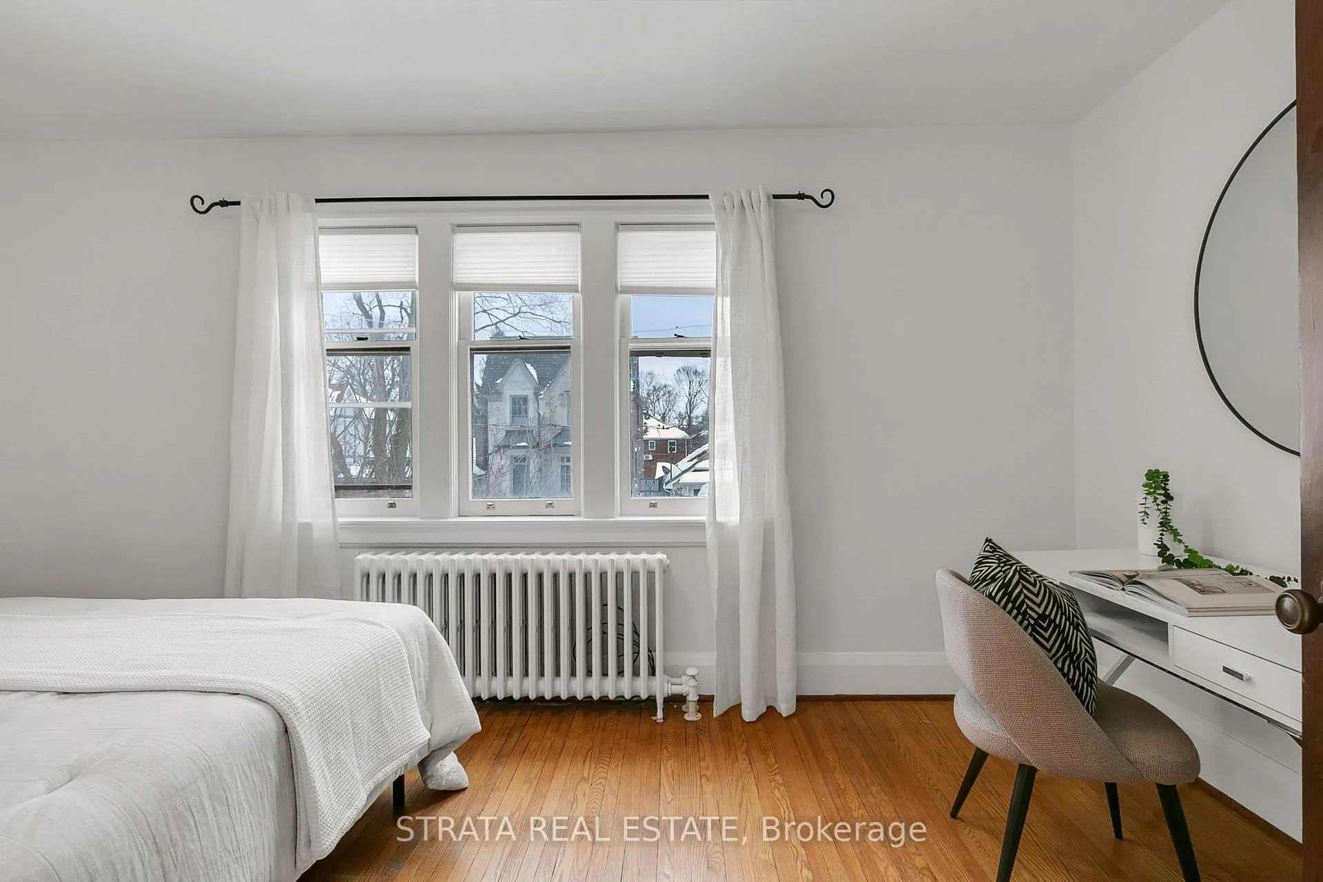 Photo 25 of 40 Roe Avenue, Toronto, Lawrence Park North — HOMEH